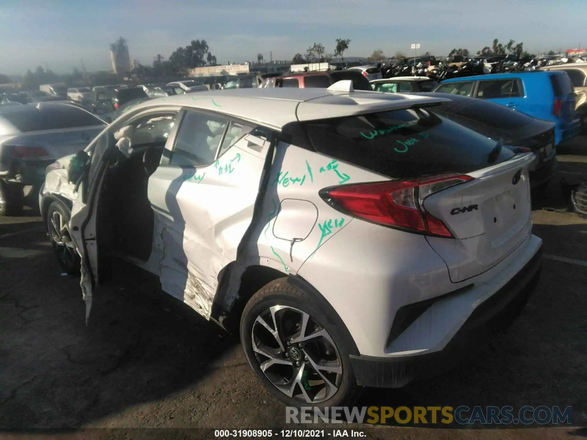 3 Photograph of a damaged car NMTKHMBX4MR133414 TOYOTA C-HR 2021