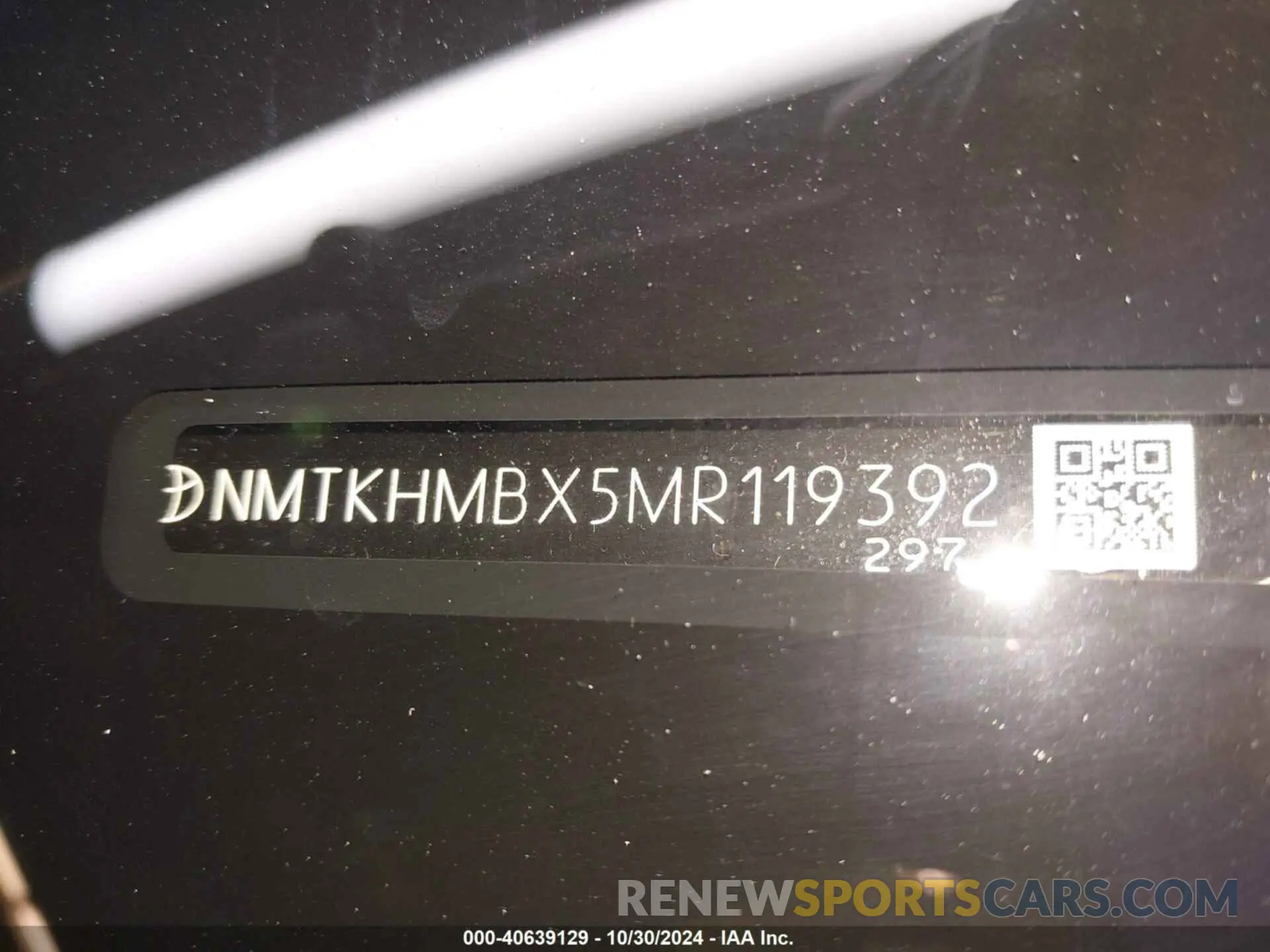 17 Photograph of a damaged car NMTKHMBX5MR119392 TOYOTA C-HR 2021