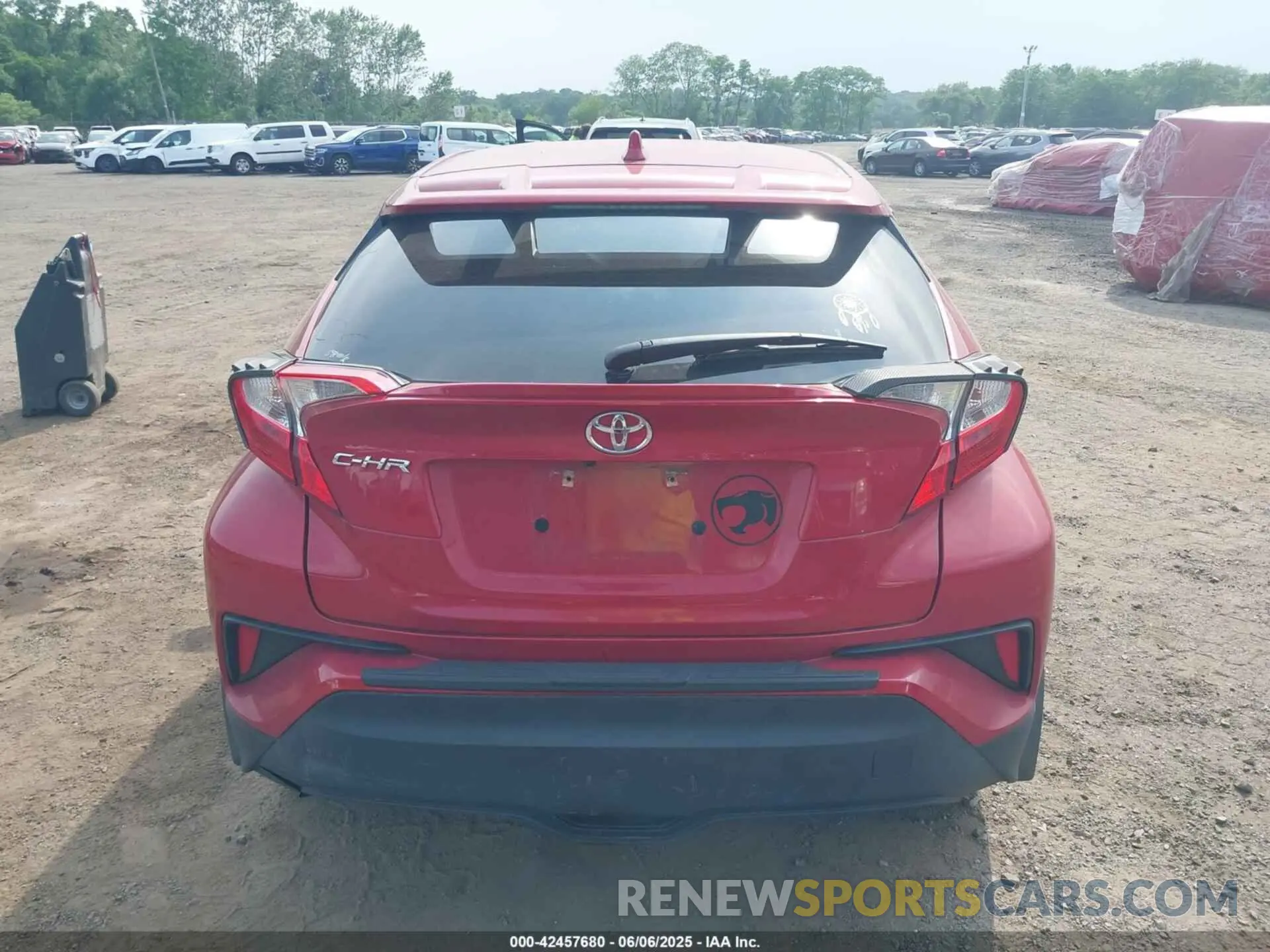 16 Photograph of a damaged car NMTKHMBX5MR123569 TOYOTA C-HR 2021