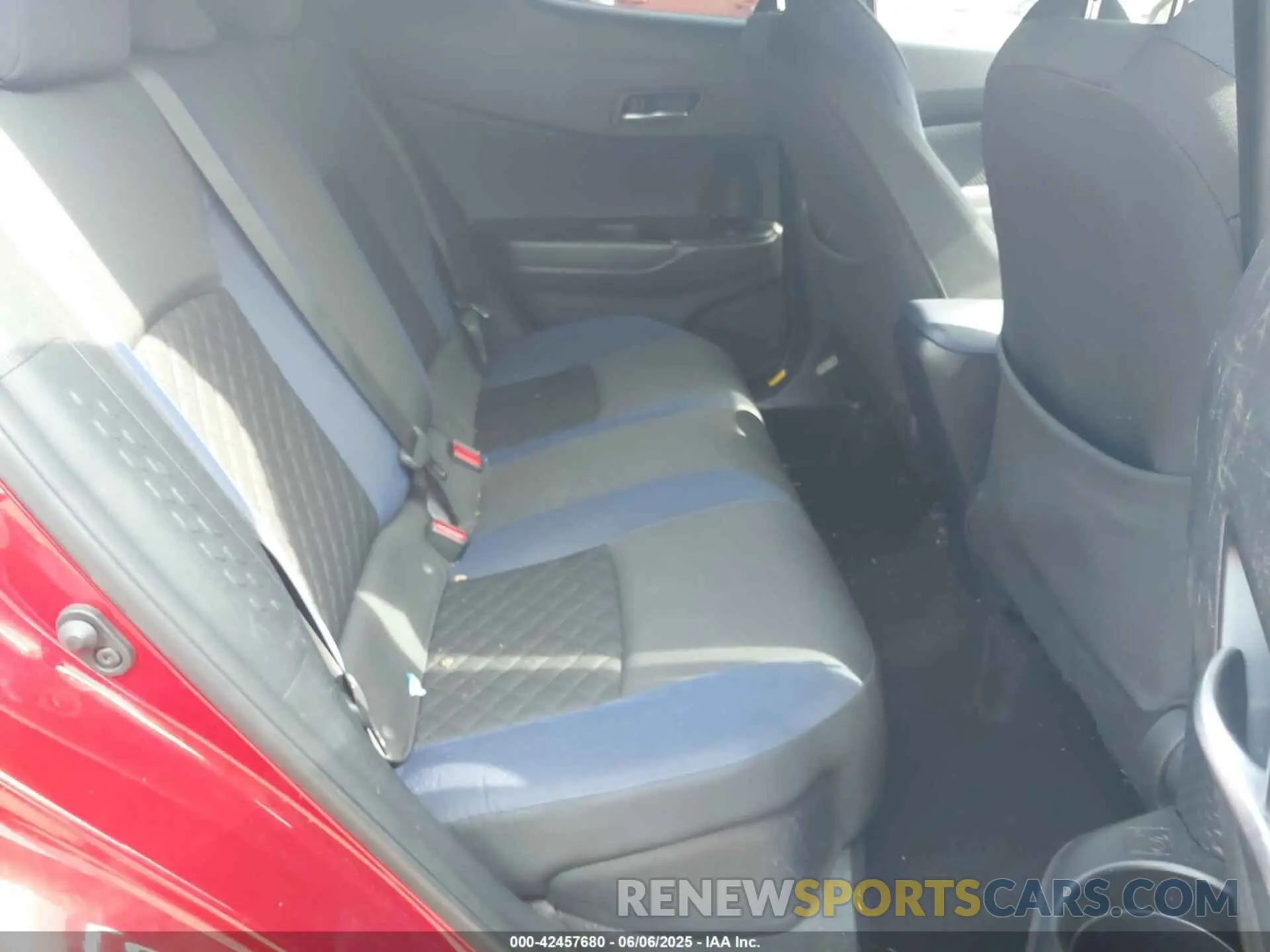 8 Photograph of a damaged car NMTKHMBX5MR123569 TOYOTA C-HR 2021