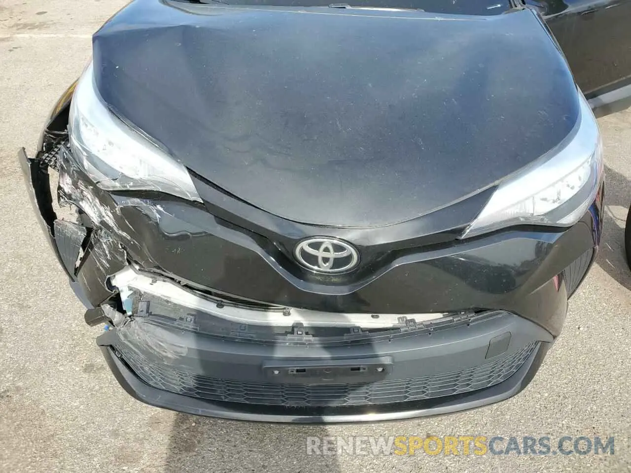 12 Photograph of a damaged car NMTKHMBX5MR123586 TOYOTA C-HR 2021