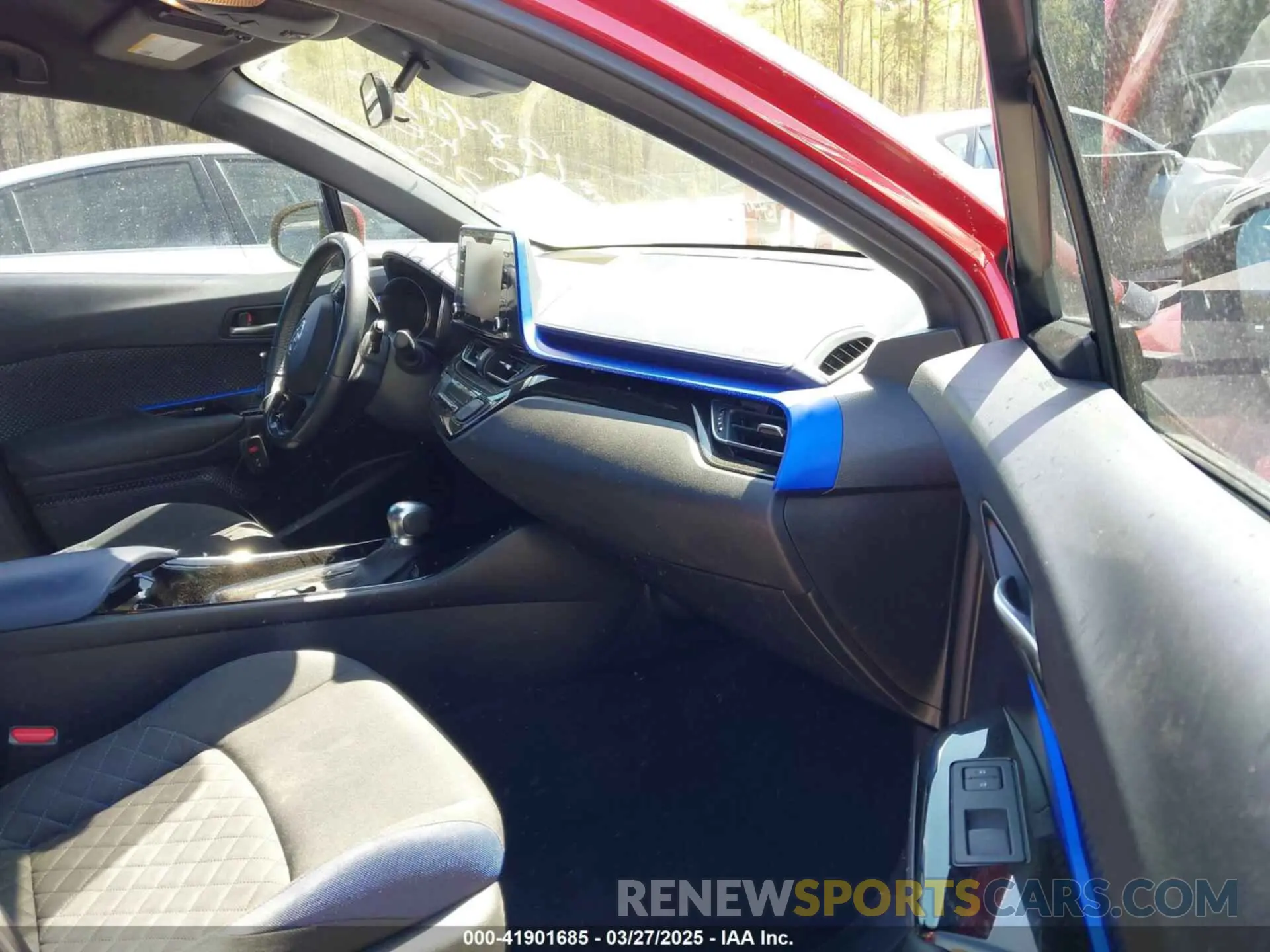 5 Photograph of a damaged car NMTKHMBX5MR124429 TOYOTA C-HR 2021