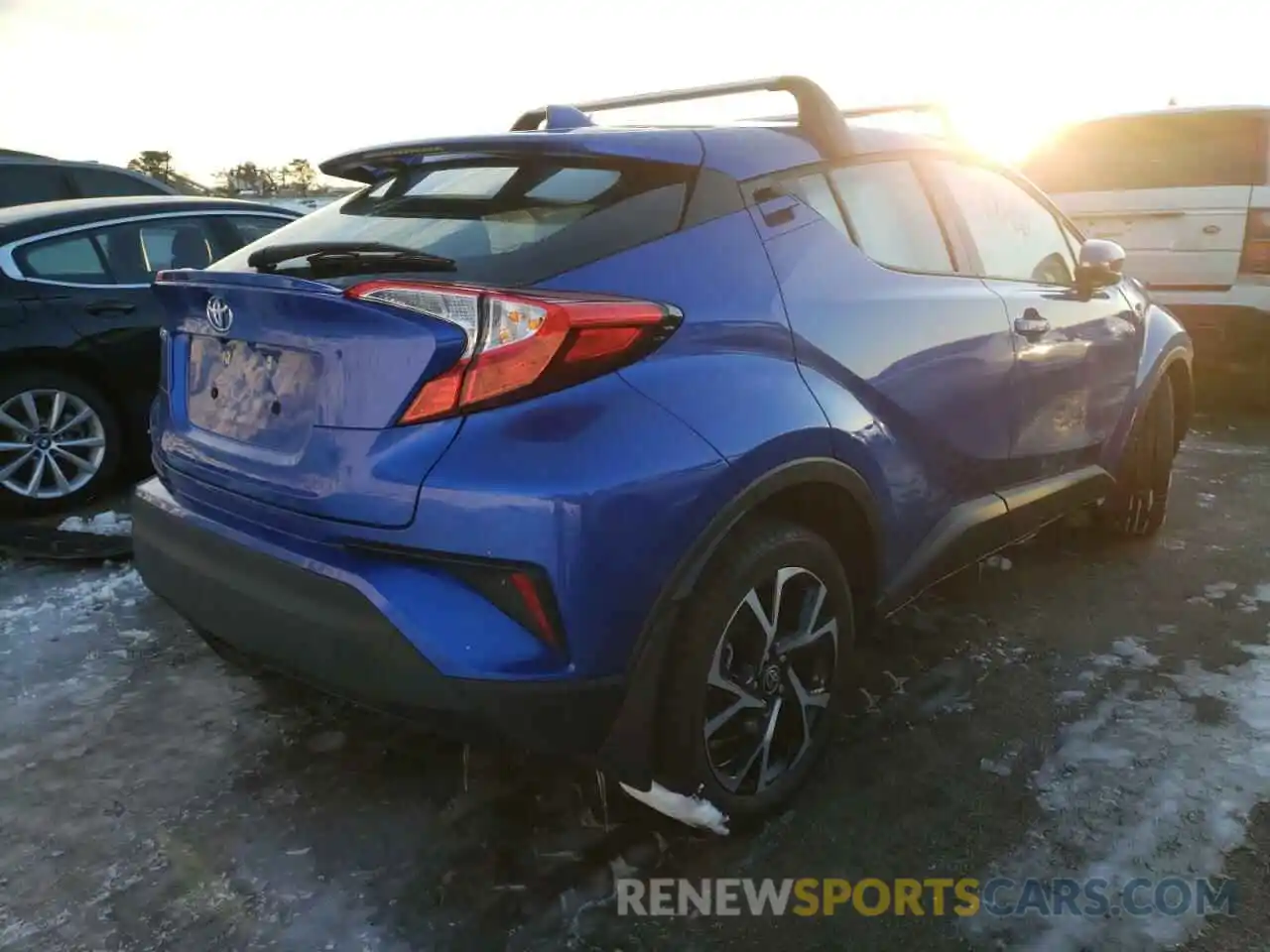 4 Photograph of a damaged car NMTKHMBX5MR125922 TOYOTA C-HR 2021