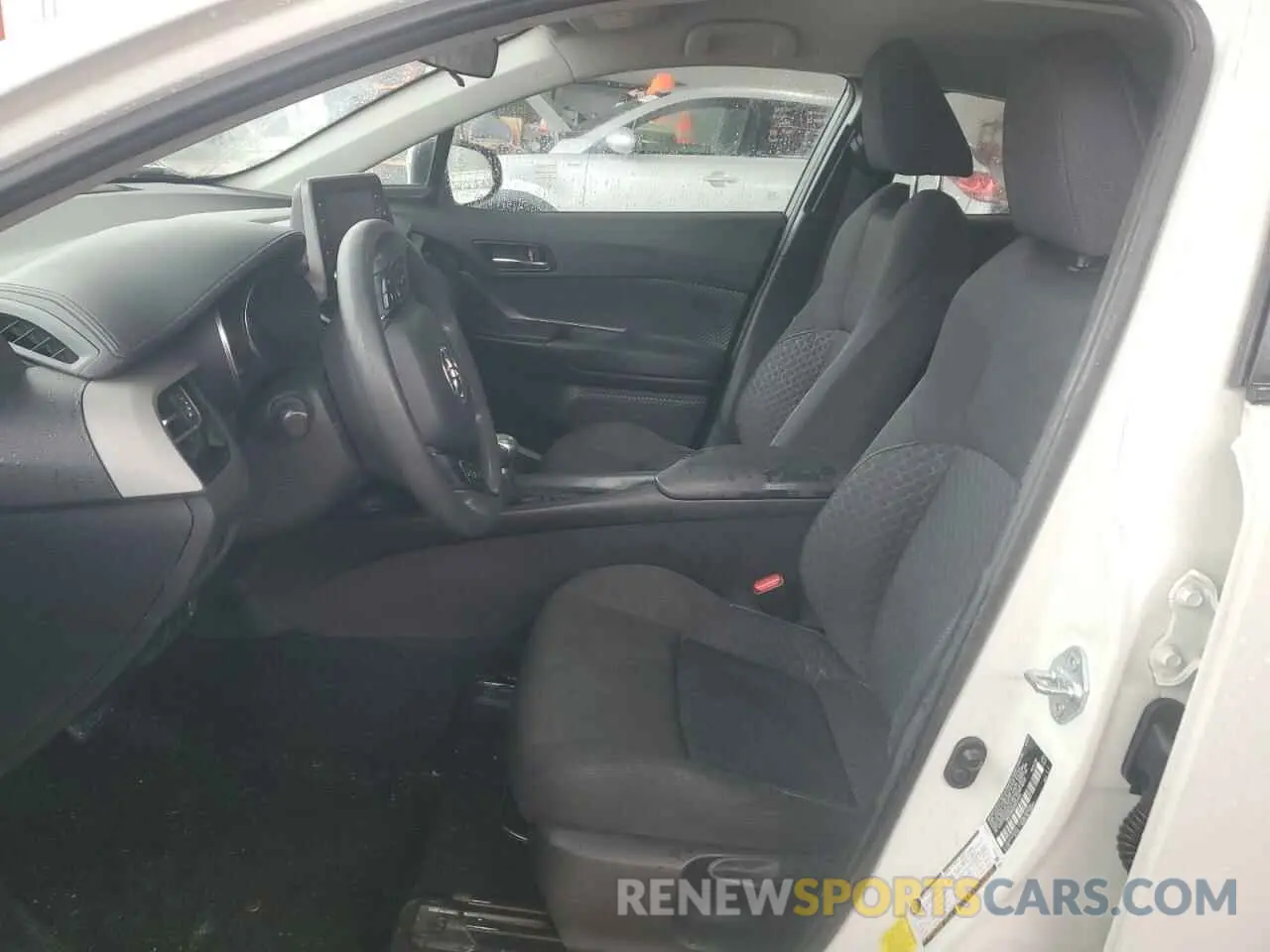 7 Photograph of a damaged car NMTKHMBX5MR129923 TOYOTA C-HR 2021