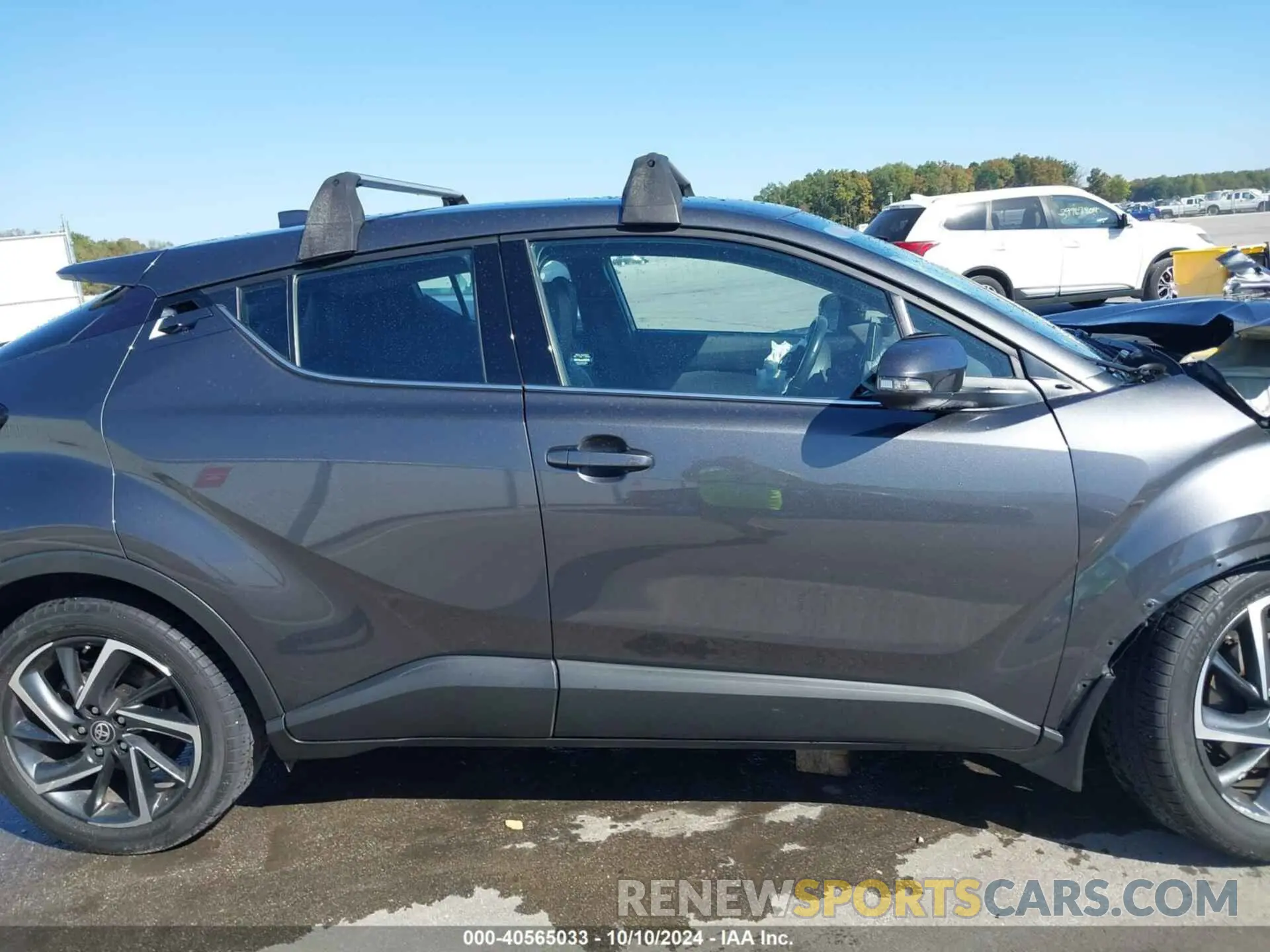 14 Photograph of a damaged car NMTKHMBX5MR131669 TOYOTA C-HR 2021