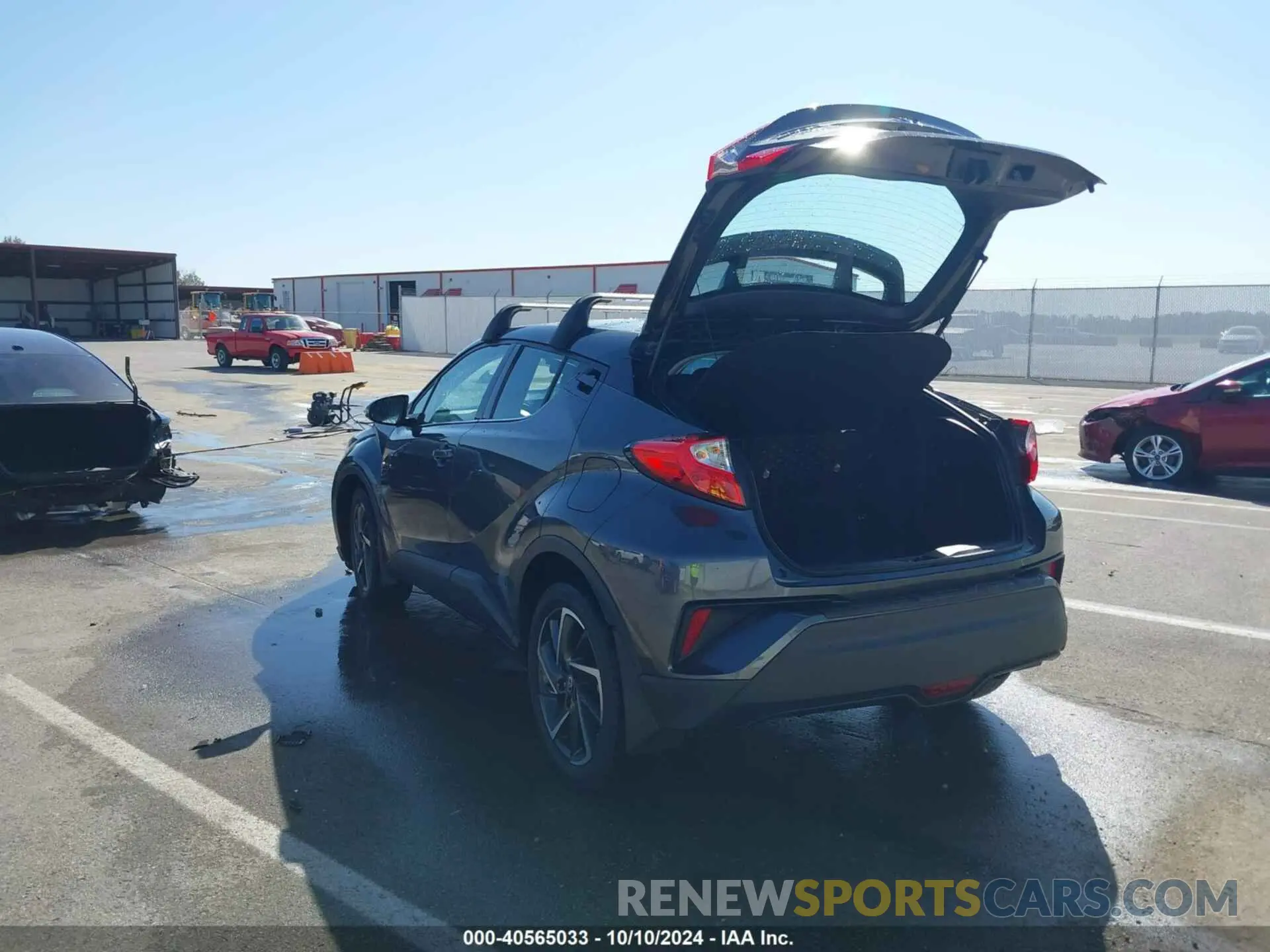 3 Photograph of a damaged car NMTKHMBX5MR131669 TOYOTA C-HR 2021