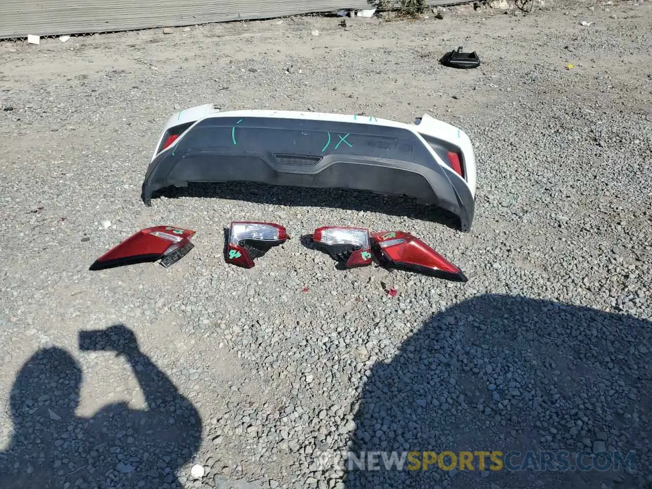 12 Photograph of a damaged car NMTKHMBX5MR133034 TOYOTA C-HR 2021