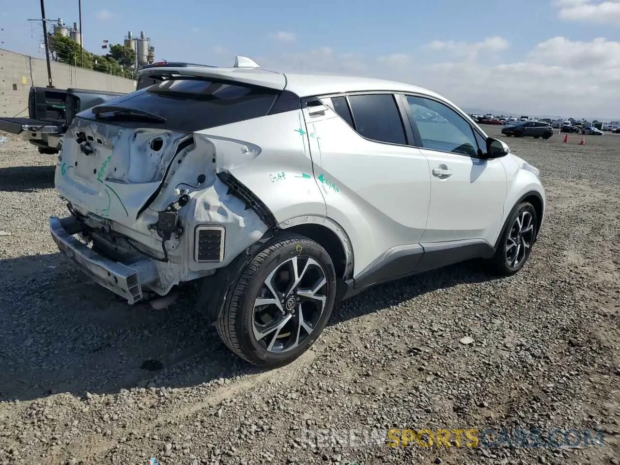 3 Photograph of a damaged car NMTKHMBX5MR133034 TOYOTA C-HR 2021