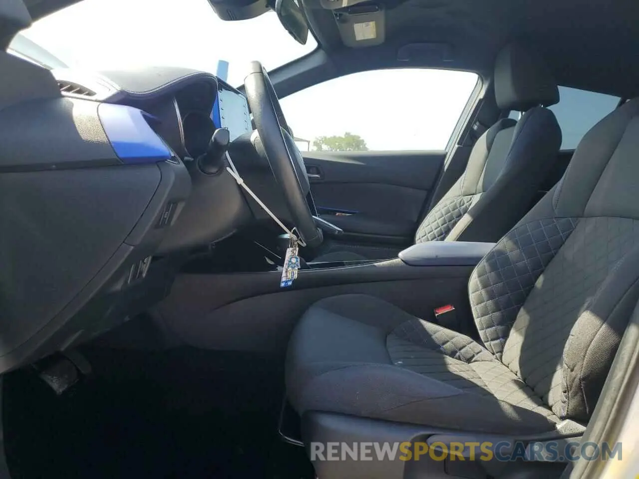 7 Photograph of a damaged car NMTKHMBX5MR133034 TOYOTA C-HR 2021
