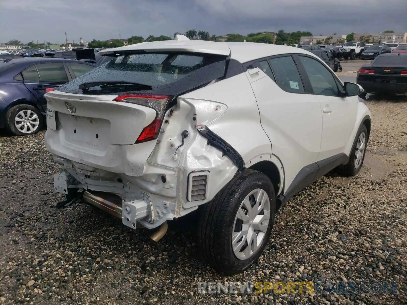 4 Photograph of a damaged car NMTKHMBX6MR123743 TOYOTA C-HR 2021