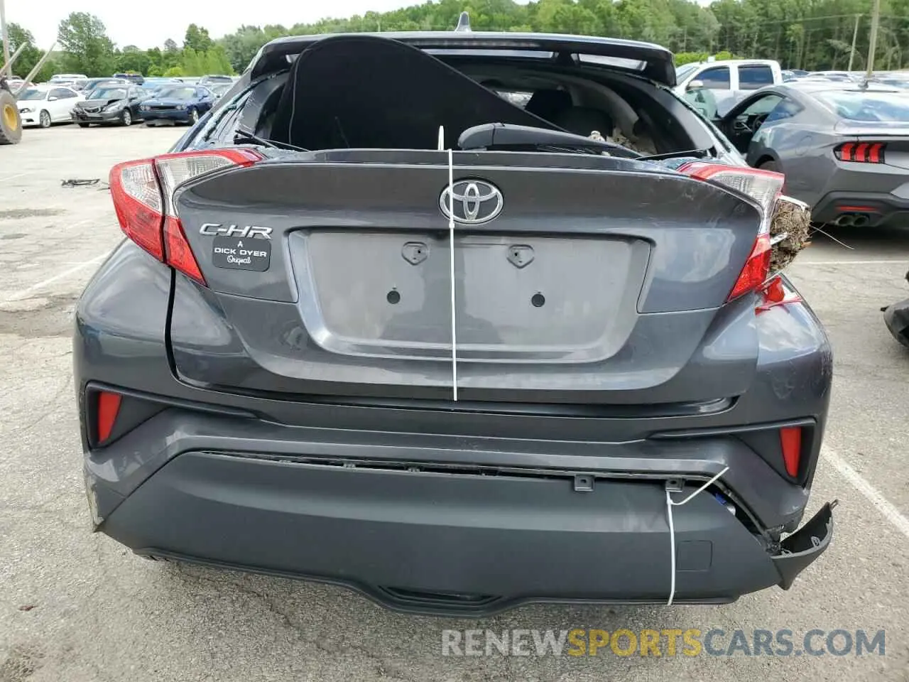 6 Photograph of a damaged car NMTKHMBX6MR124679 TOYOTA C-HR 2021