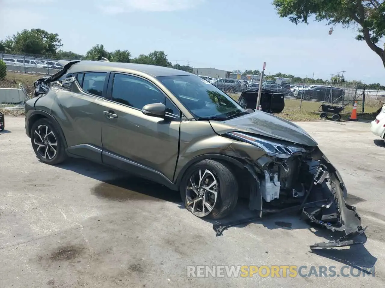 4 Photograph of a damaged car NMTKHMBX6MR131924 TOYOTA C-HR 2021