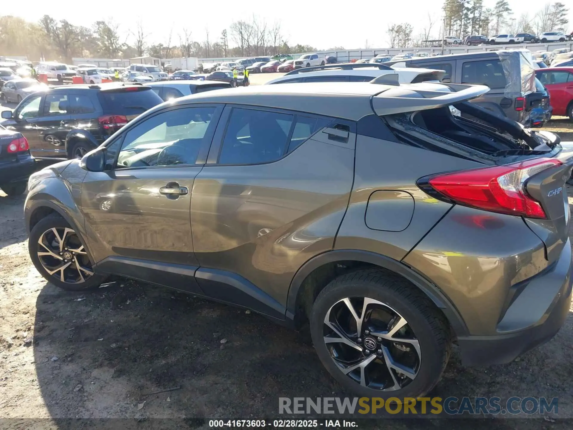 15 Photograph of a damaged car NMTKHMBX7MR136498 TOYOTA C-HR 2021