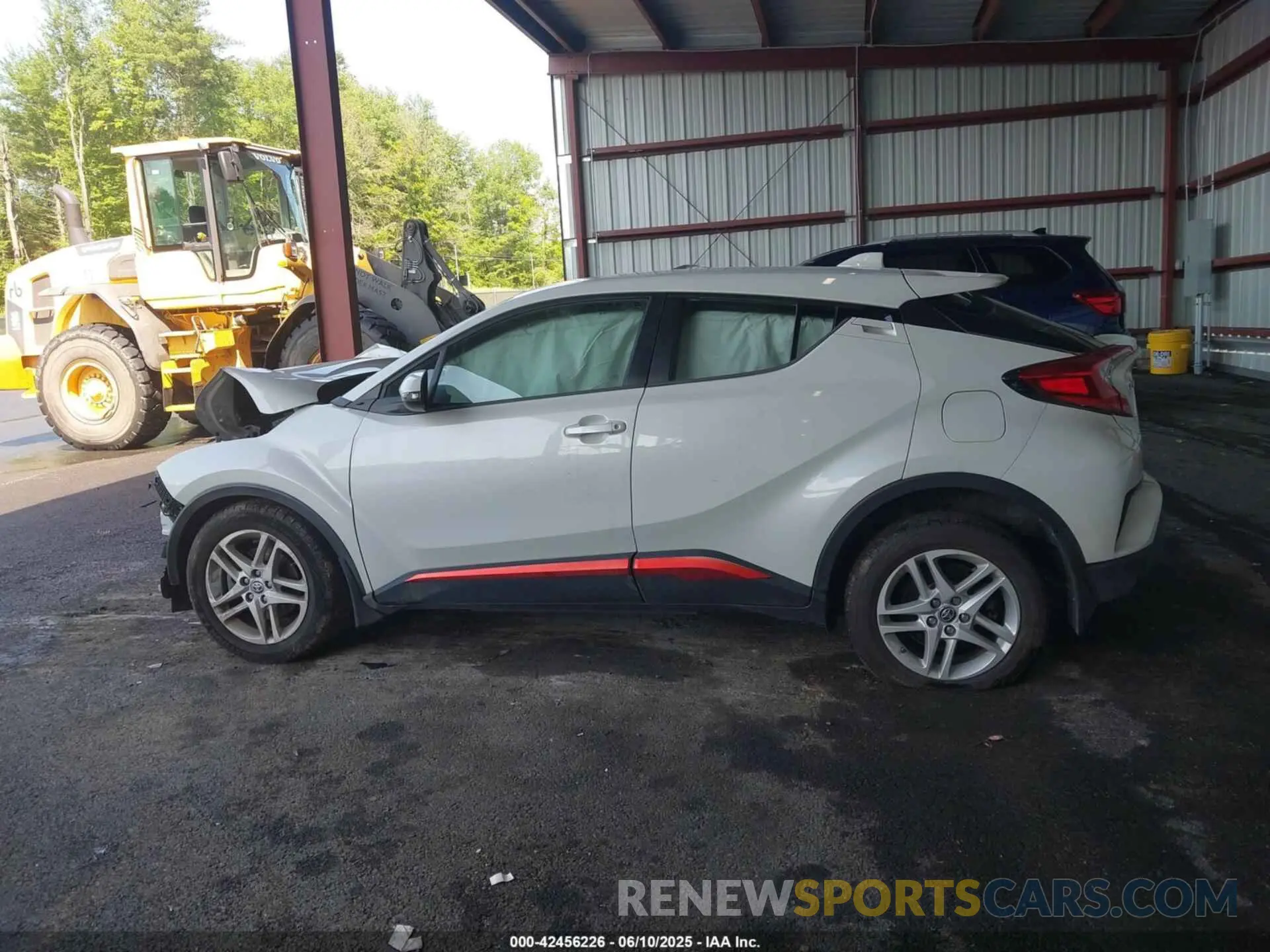 15 Photograph of a damaged car NMTKHMBX8MR118687 TOYOTA C-HR 2021