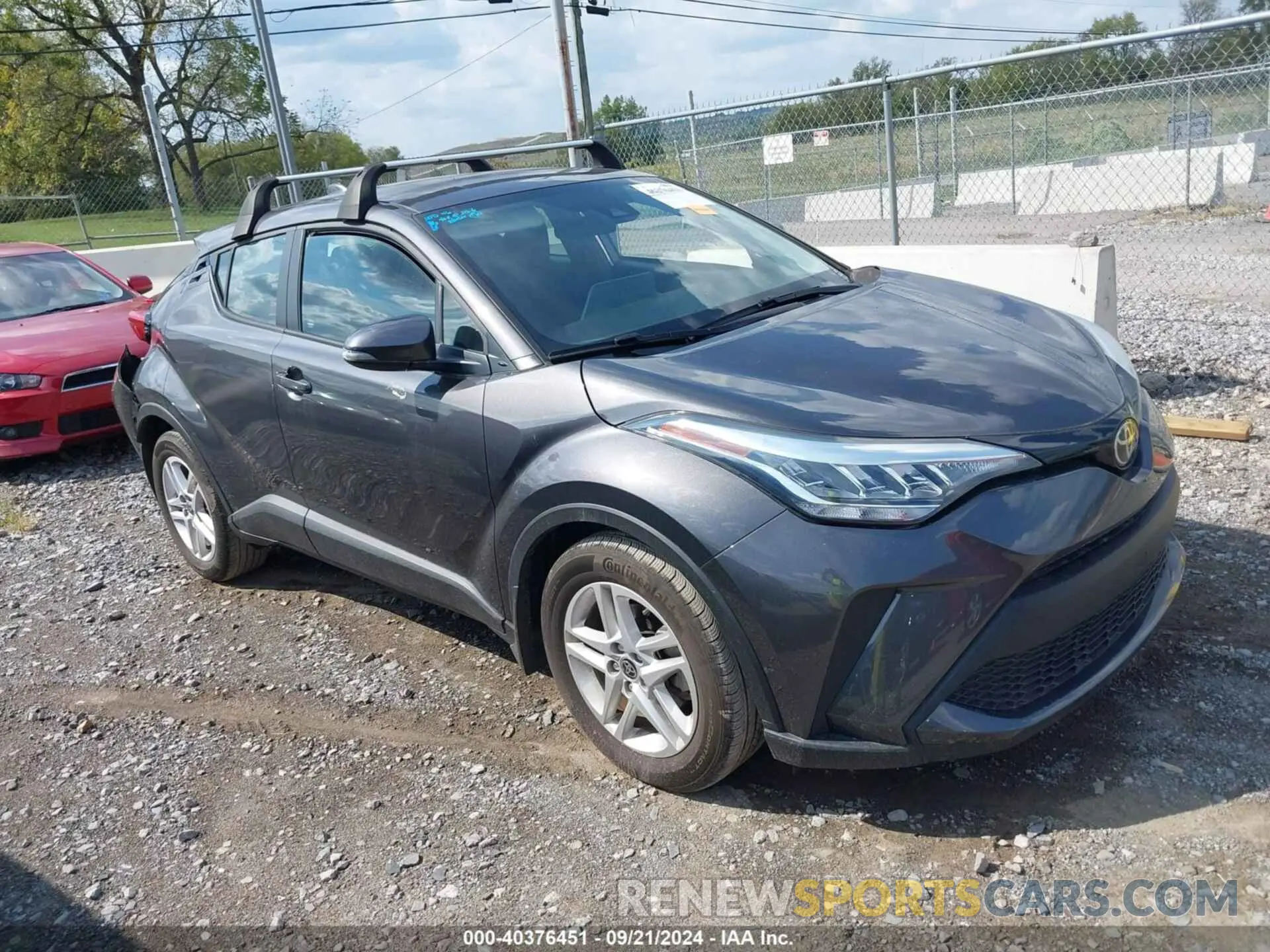 1 Photograph of a damaged car NMTKHMBX8MR137935 TOYOTA C-HR 2021