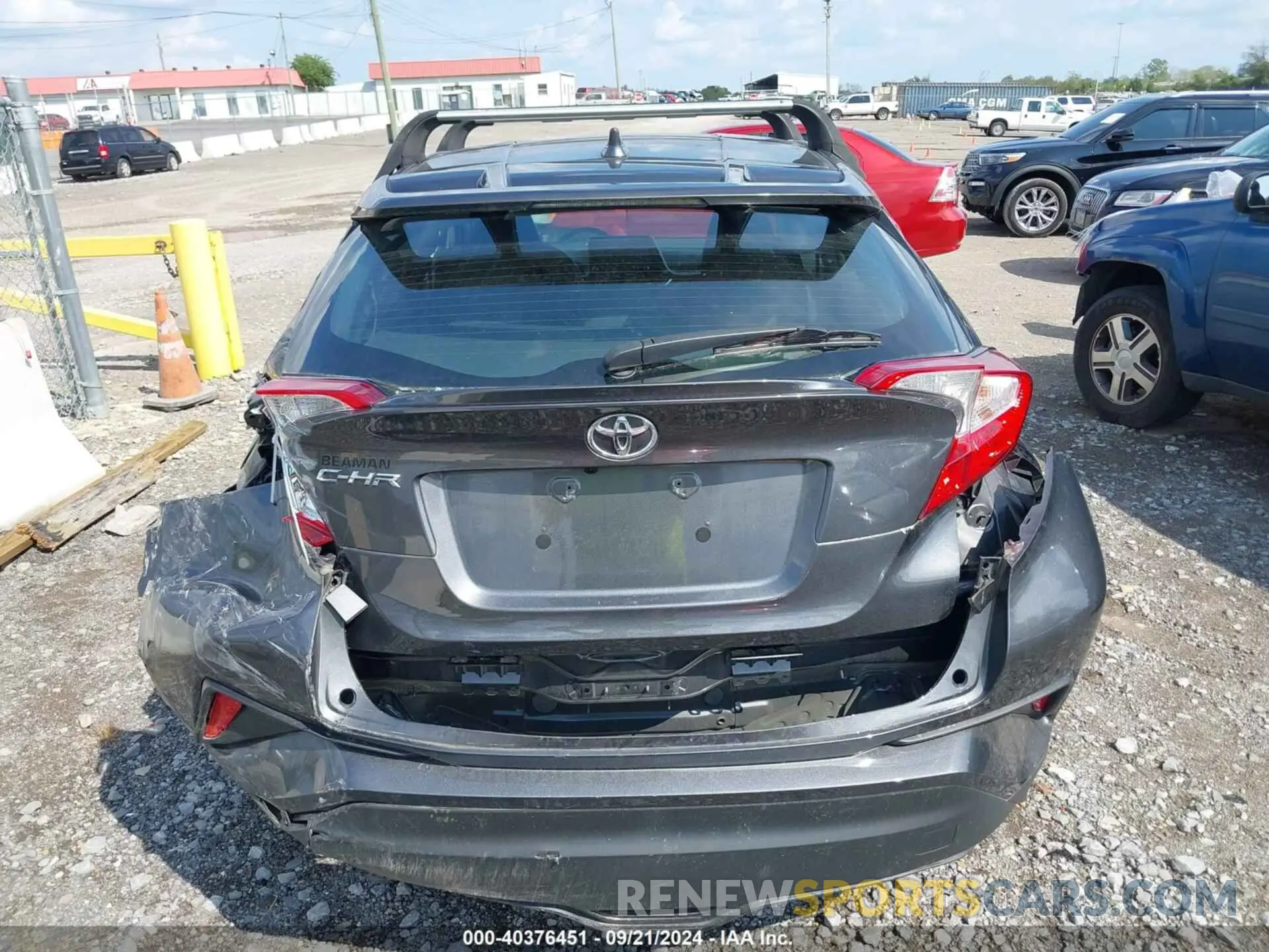 16 Photograph of a damaged car NMTKHMBX8MR137935 TOYOTA C-HR 2021