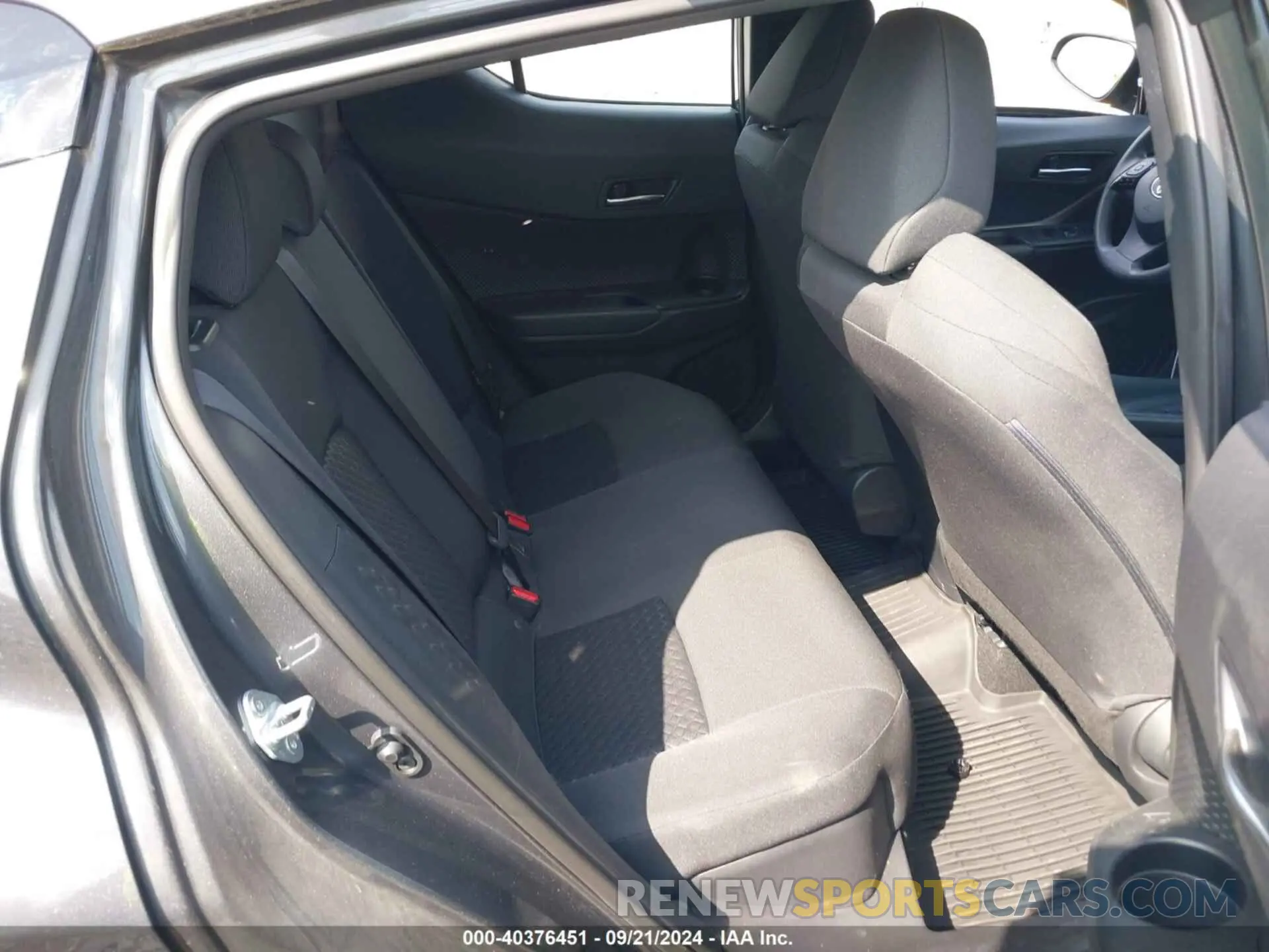 8 Photograph of a damaged car NMTKHMBX8MR137935 TOYOTA C-HR 2021
