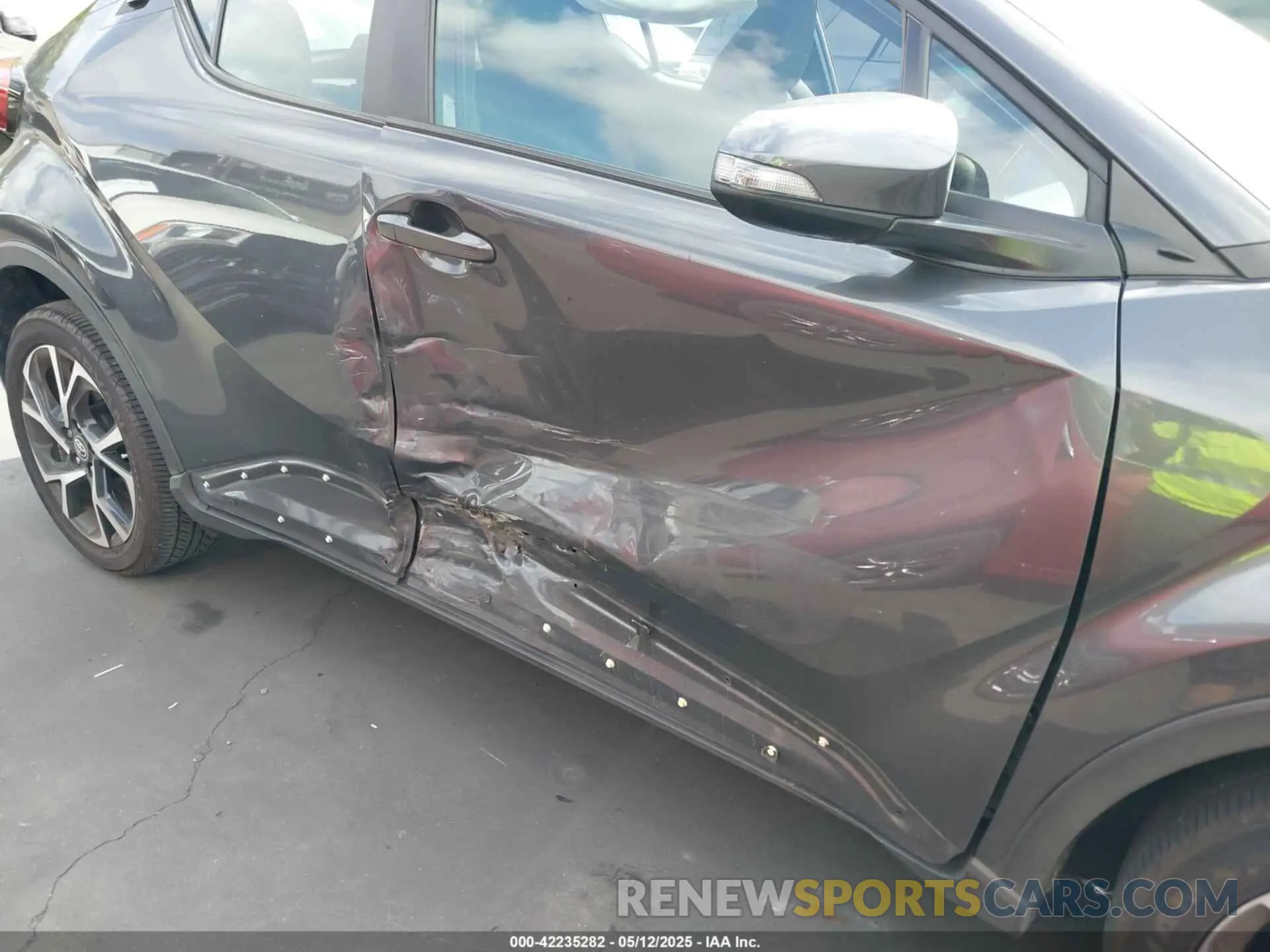 6 Photograph of a damaged car NMTKHMBX9MR133747 TOYOTA C-HR 2021