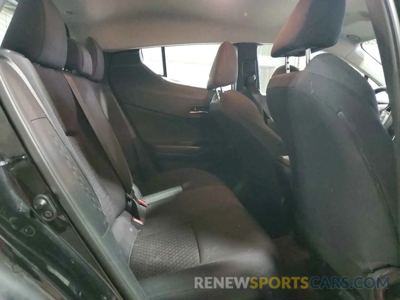 11 Photograph of a damaged car NMTKHMBX9MR135045 TOYOTA C-HR 2021