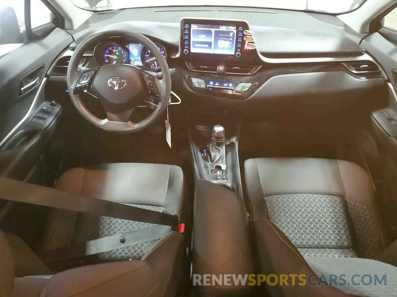 8 Photograph of a damaged car NMTKHMBX9MR135045 TOYOTA C-HR 2021