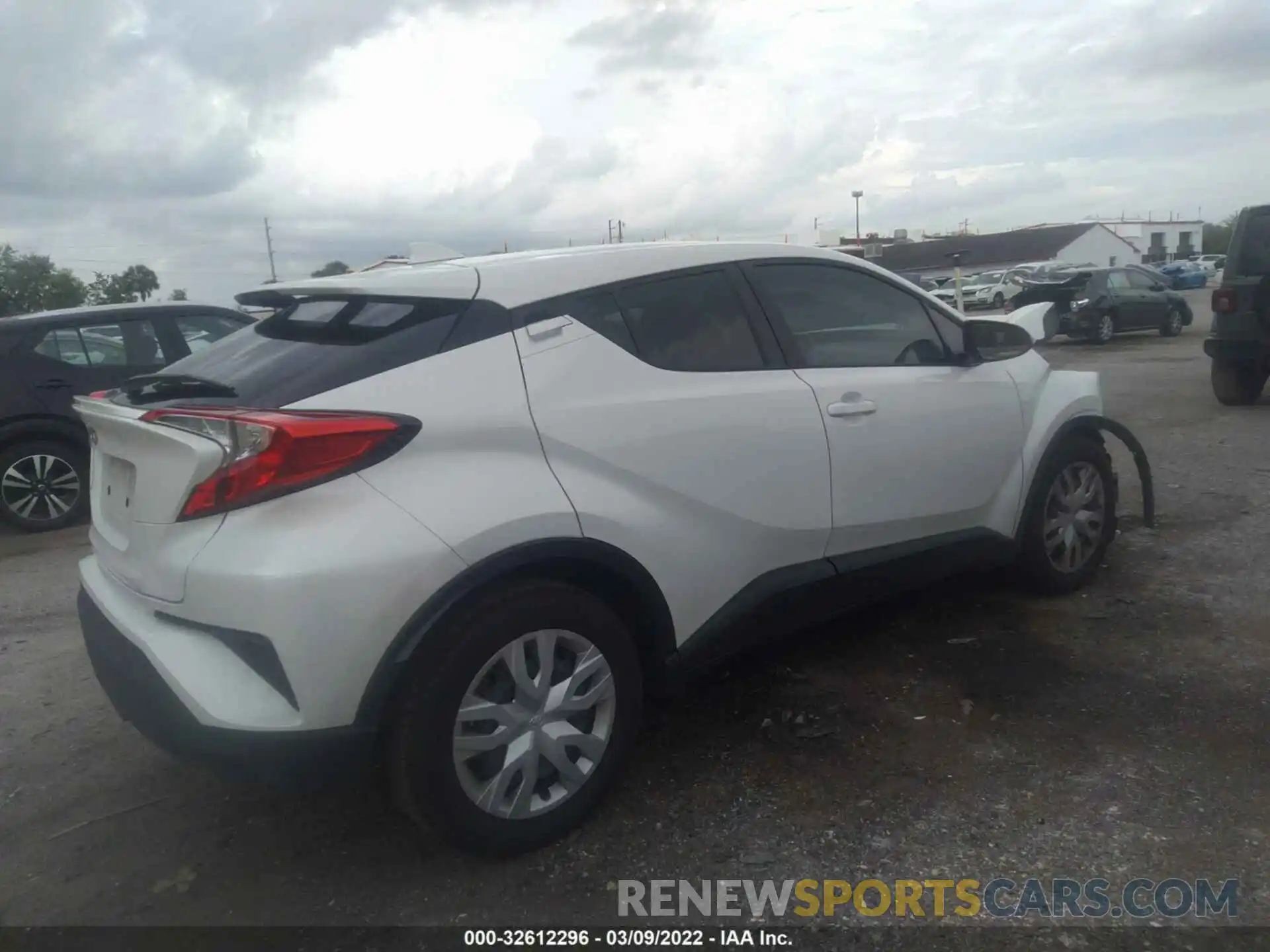 4 Photograph of a damaged car NMTKHMBX9MR135935 TOYOTA C-HR 2021