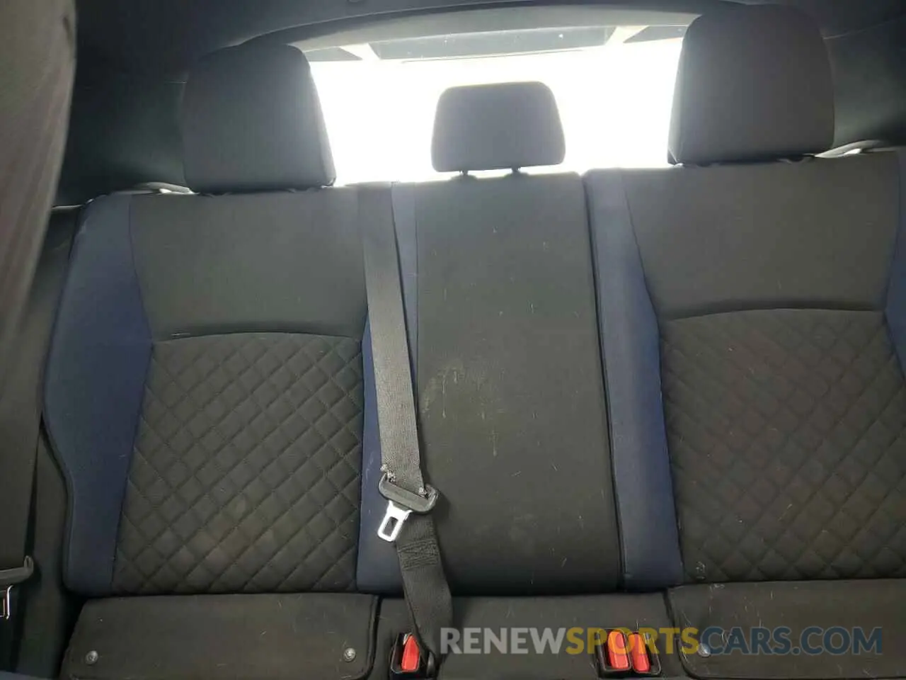 10 Photograph of a damaged car NMTKHMBXXMR124104 TOYOTA C-HR 2021