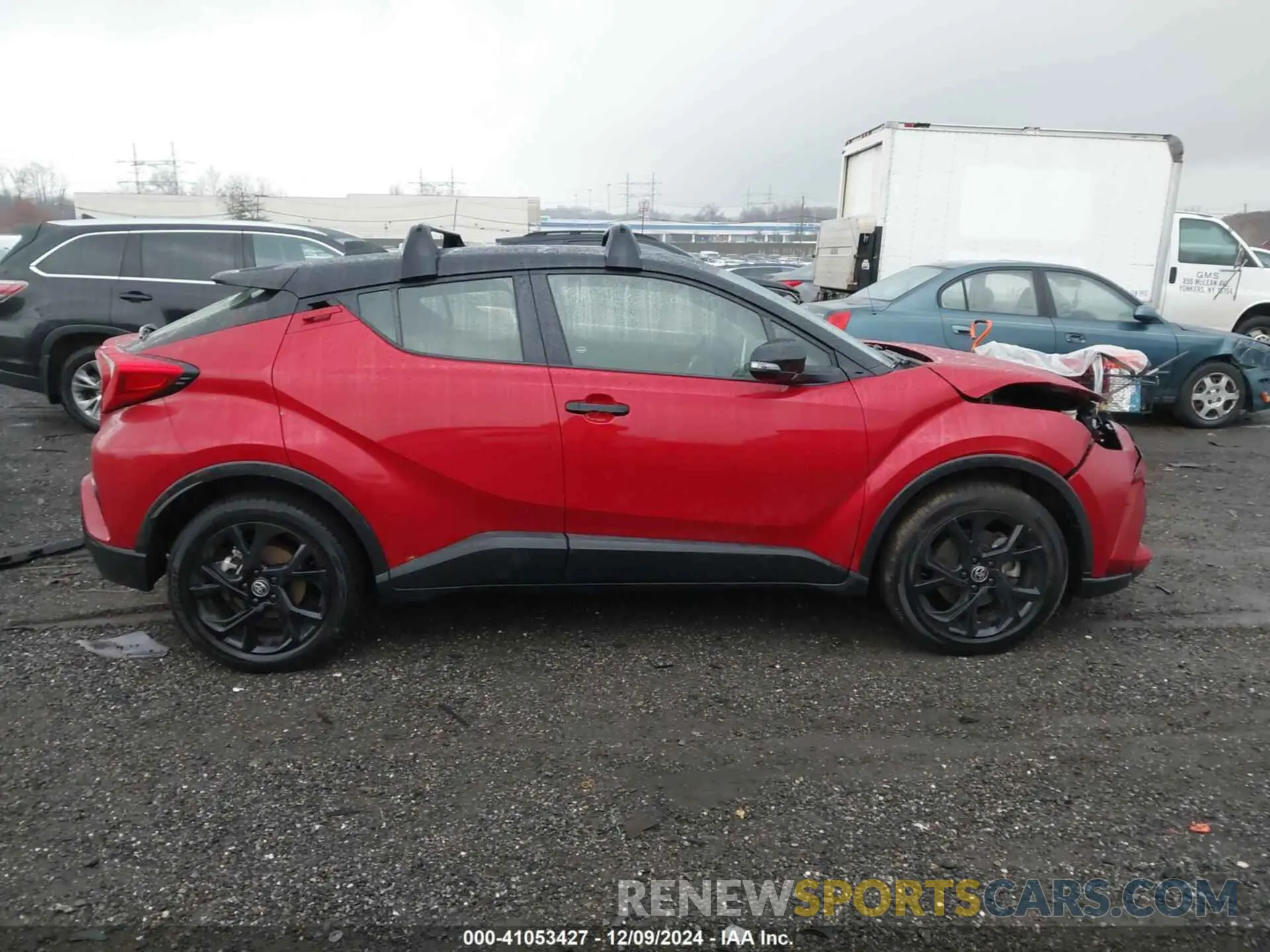 13 Photograph of a damaged car JTNKHMBX2N1136243 TOYOTA C-HR 2022