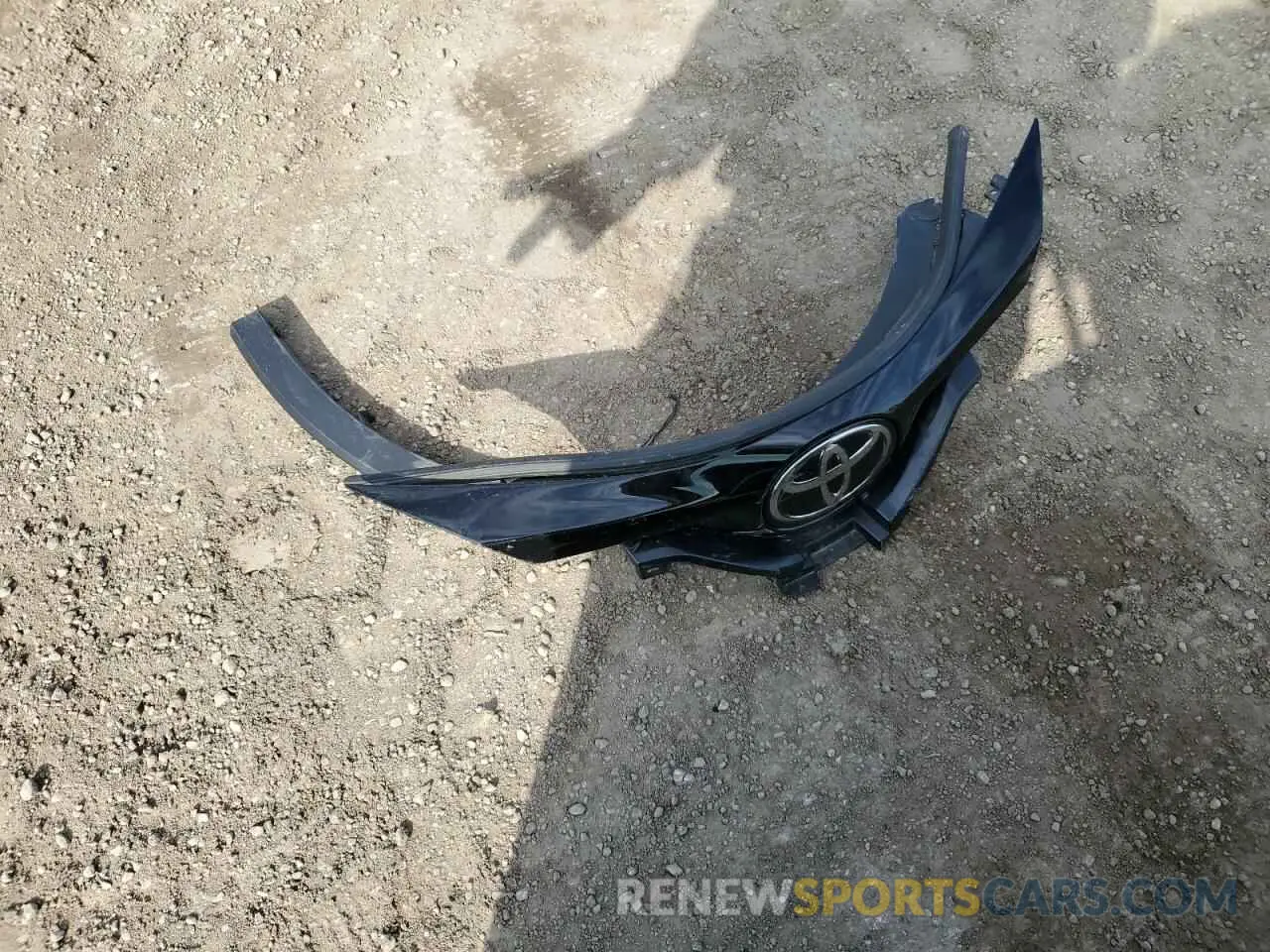 12 Photograph of a damaged car JTNKHMBX3N1134324 TOYOTA C-HR 2022