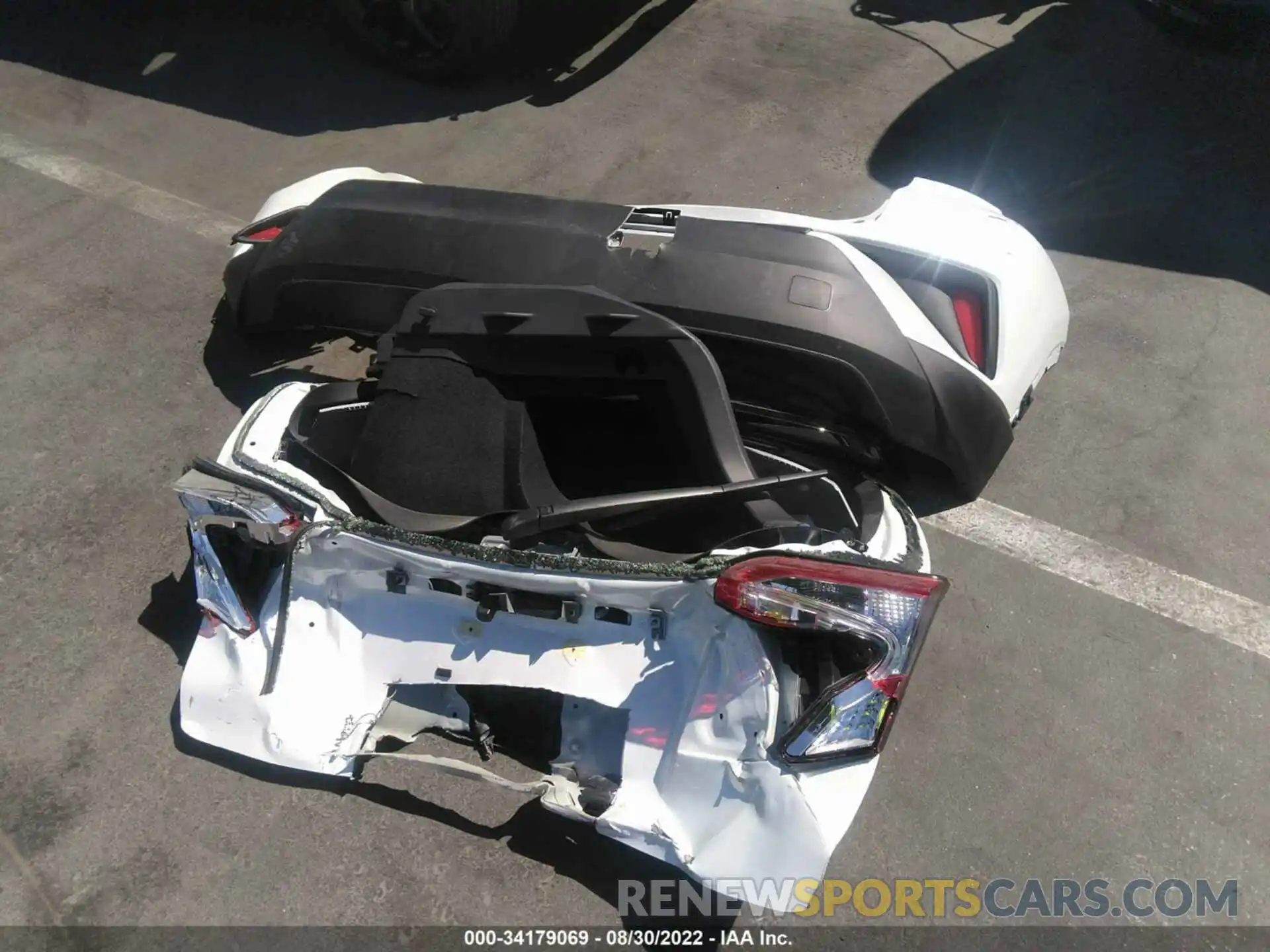 12 Photograph of a damaged car JTNKHMBX4N1131755 TOYOTA C-HR 2022