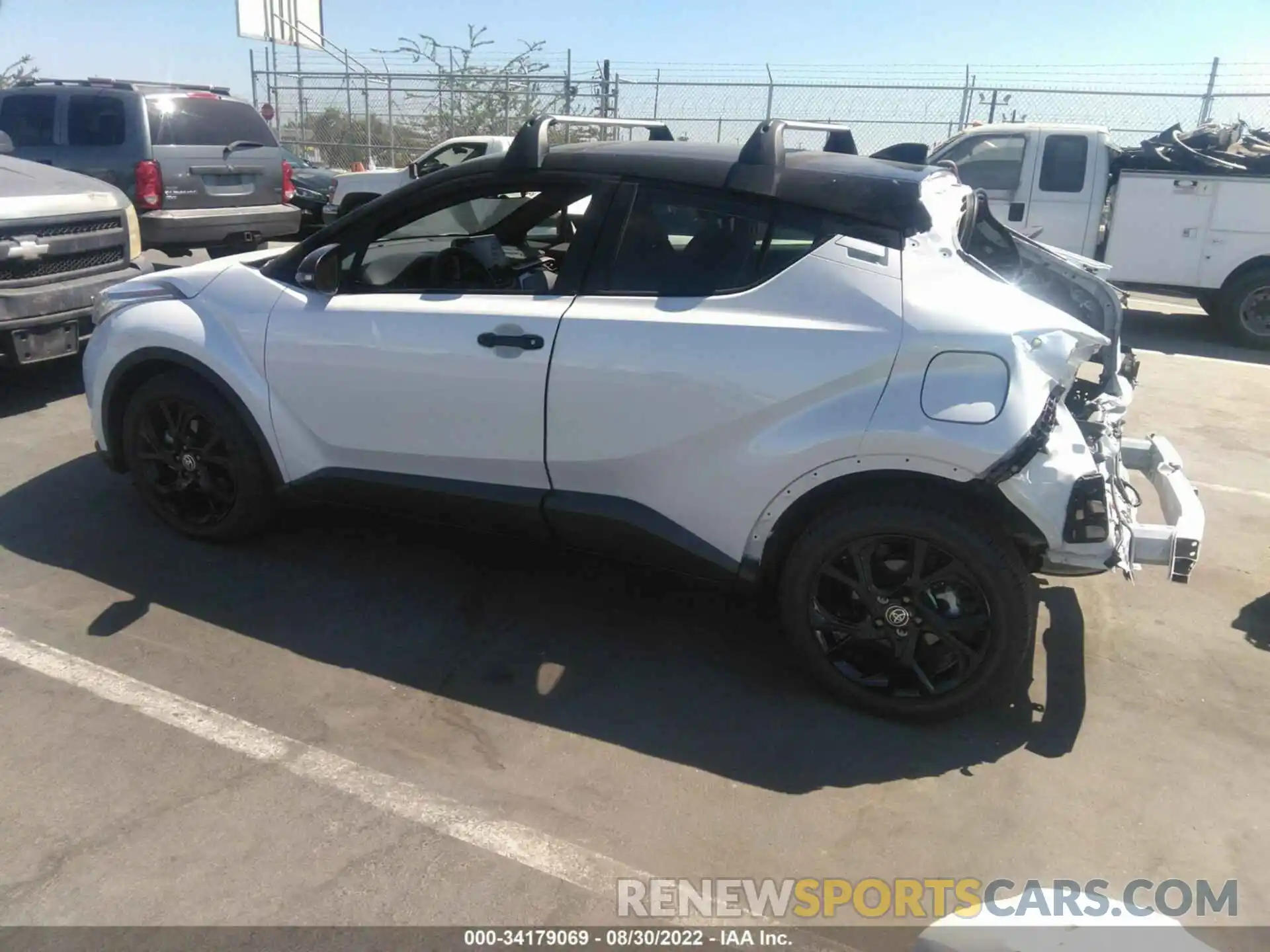 3 Photograph of a damaged car JTNKHMBX4N1131755 TOYOTA C-HR 2022