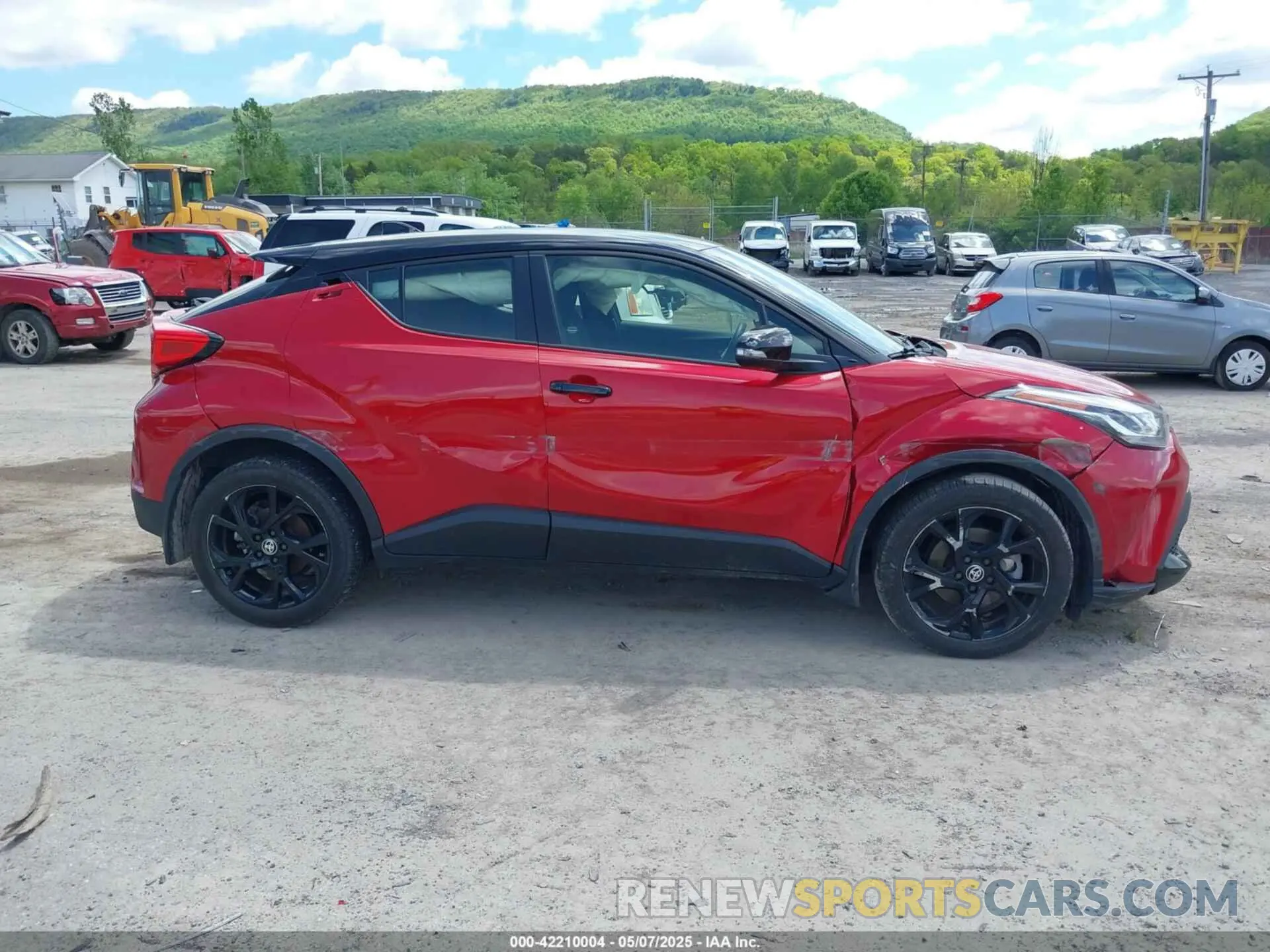 13 Photograph of a damaged car JTNKHMBX5N1129626 TOYOTA C-HR 2022