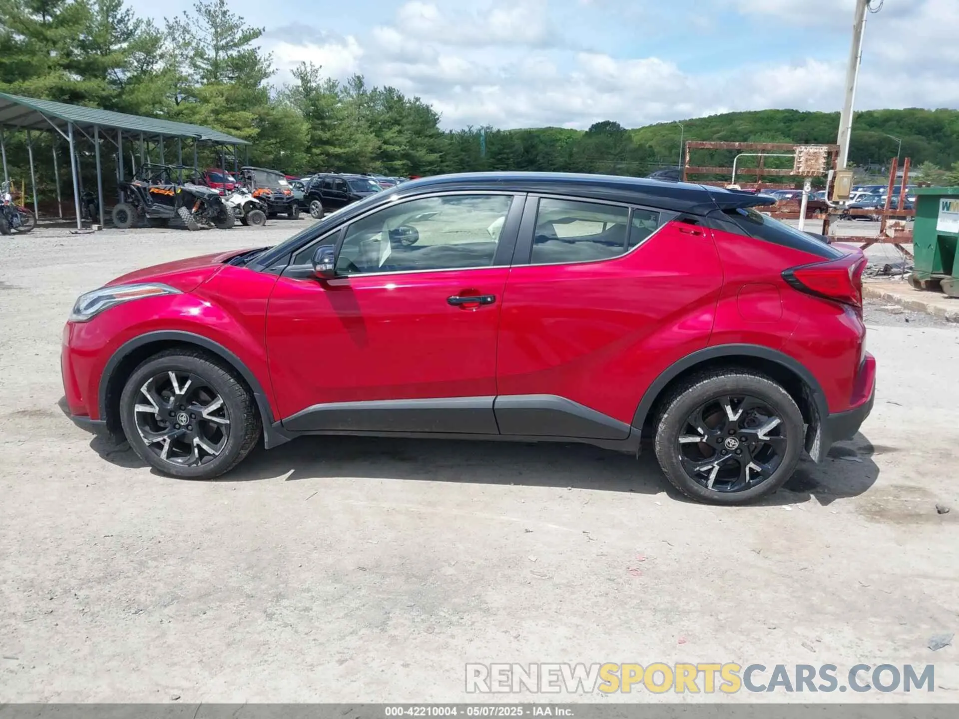 14 Photograph of a damaged car JTNKHMBX5N1129626 TOYOTA C-HR 2022