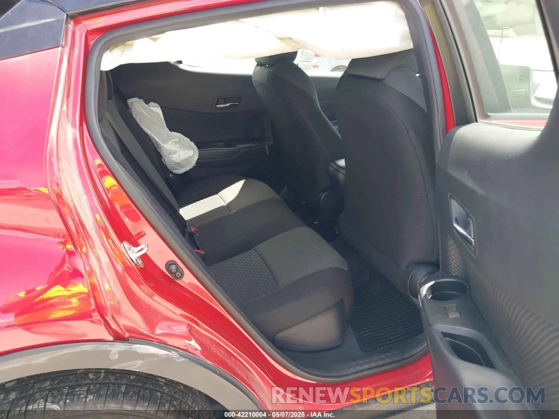 8 Photograph of a damaged car JTNKHMBX5N1129626 TOYOTA C-HR 2022
