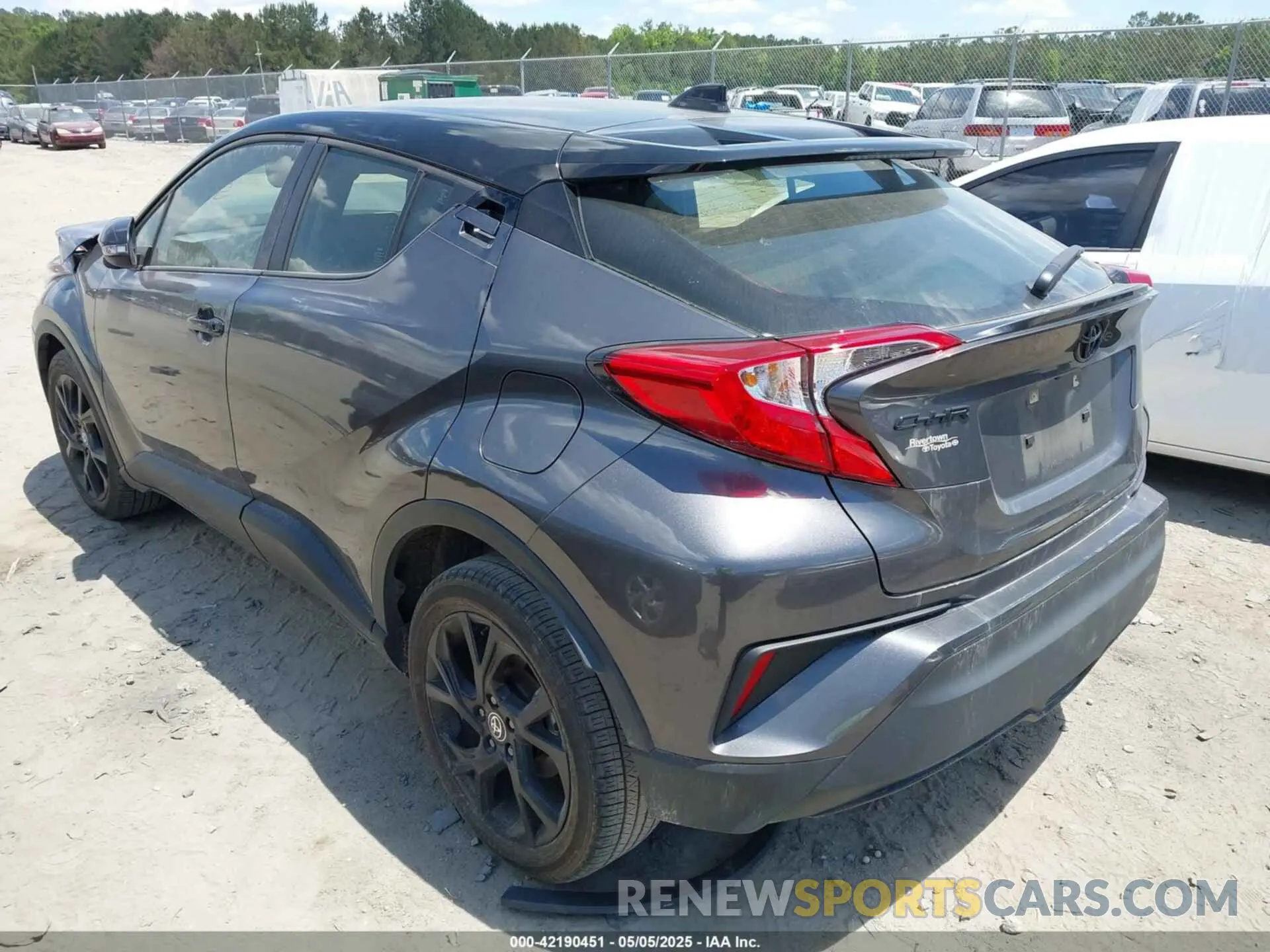 3 Photograph of a damaged car JTNKHMBX6N1135872 TOYOTA C-HR 2022