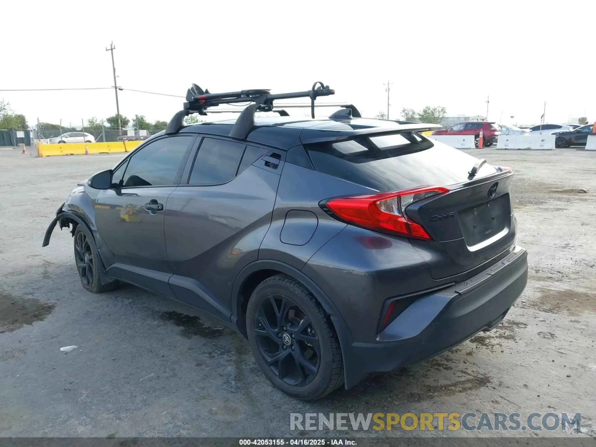 3 Photograph of a damaged car JTNKHMBX9N1135221 TOYOTA C-HR 2022