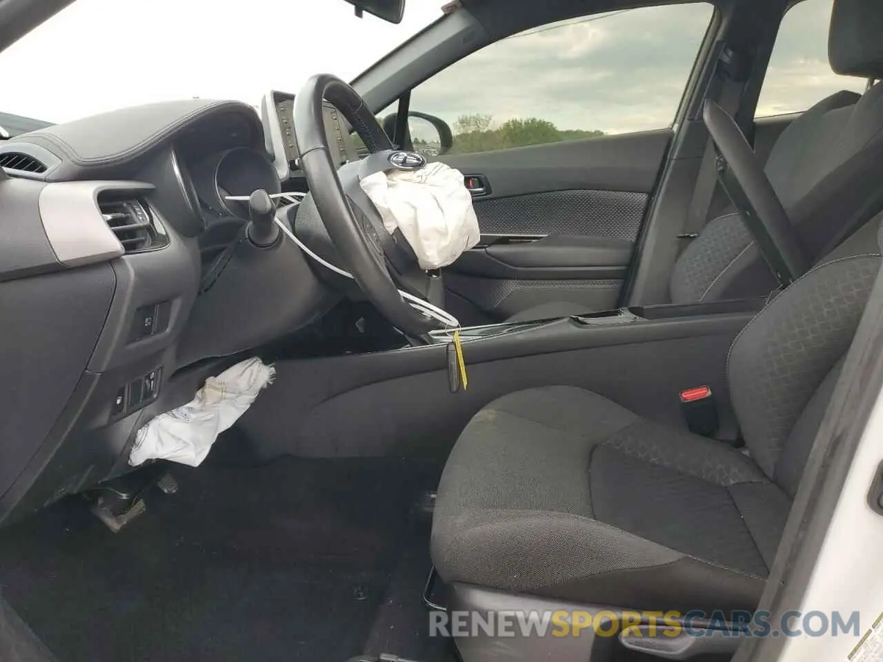7 Photograph of a damaged car JTNKHMBXXN1131677 TOYOTA C-HR 2022