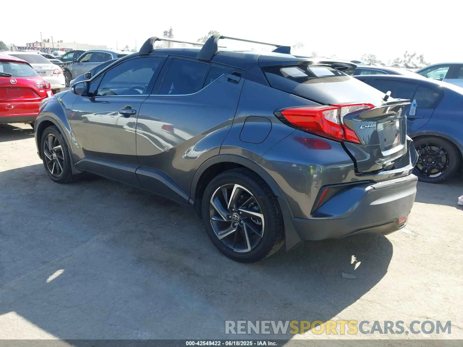 3 Photograph of a damaged car NMTKHMBX0NR142838 TOYOTA C-HR 2022