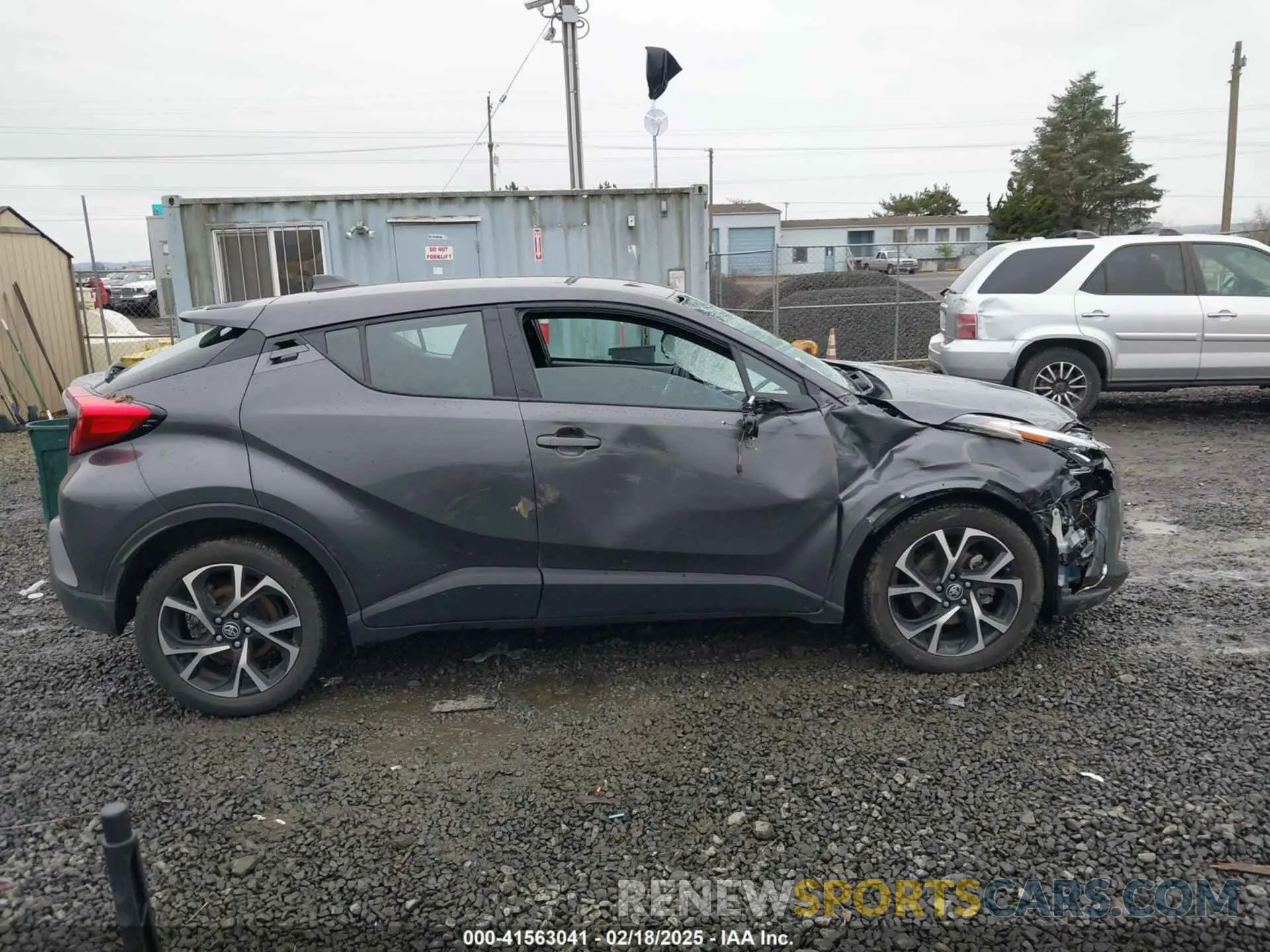 14 Photograph of a damaged car NMTKHMBX0NR143424 TOYOTA C-HR 2022