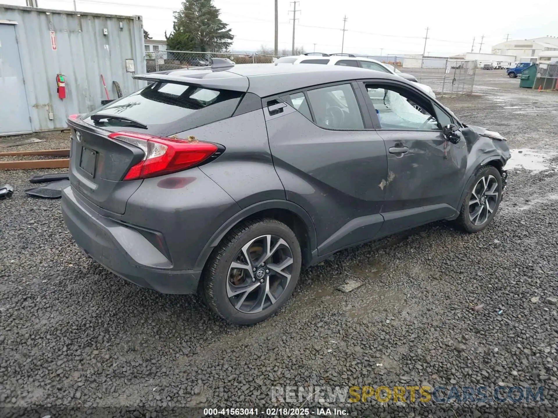 4 Photograph of a damaged car NMTKHMBX0NR143424 TOYOTA C-HR 2022