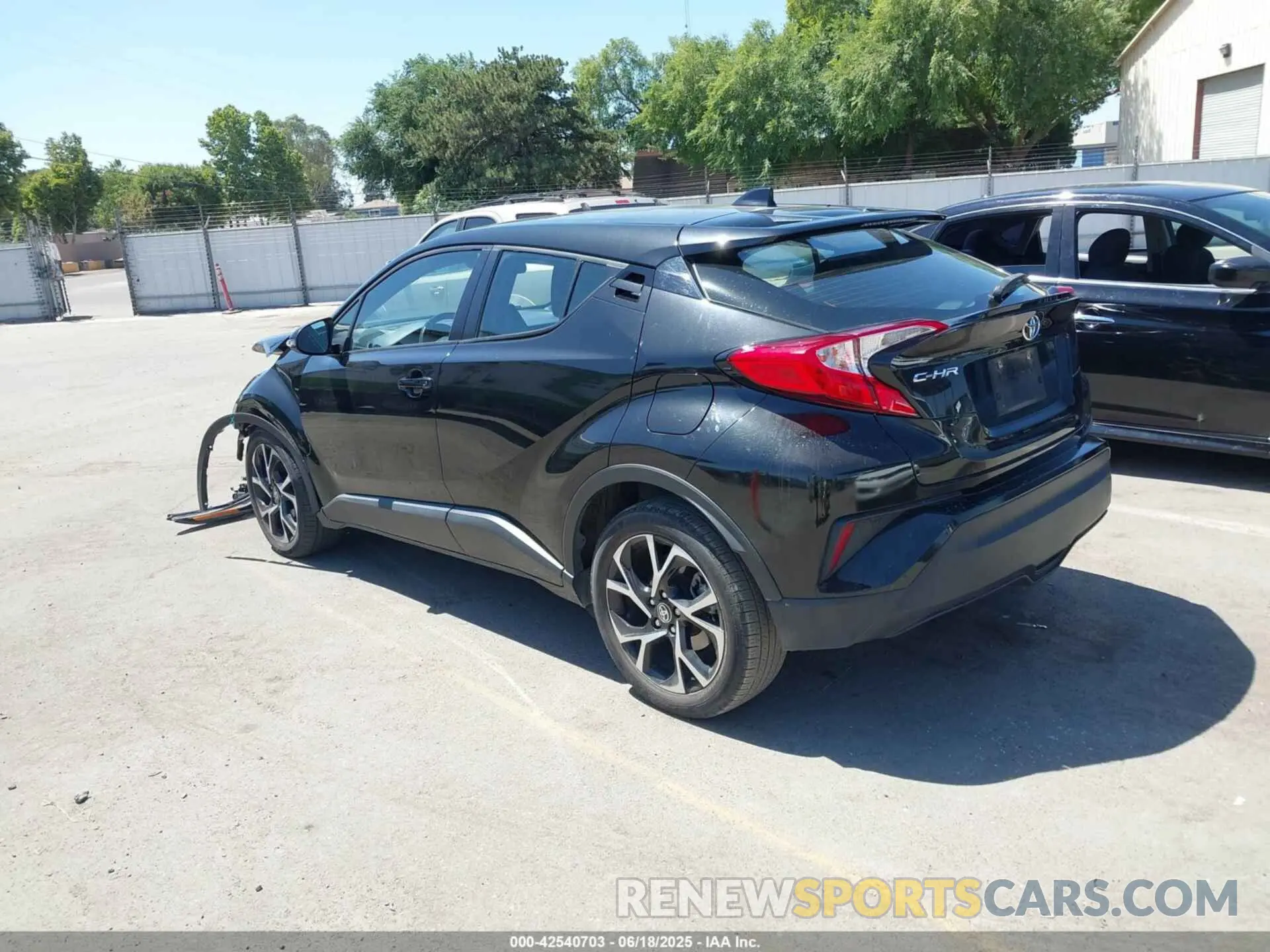3 Photograph of a damaged car NMTKHMBX1NR142766 TOYOTA C-HR 2022