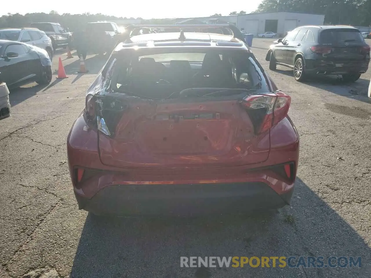 6 Photograph of a damaged car NMTKHMBX2NR142226 TOYOTA C-HR 2022
