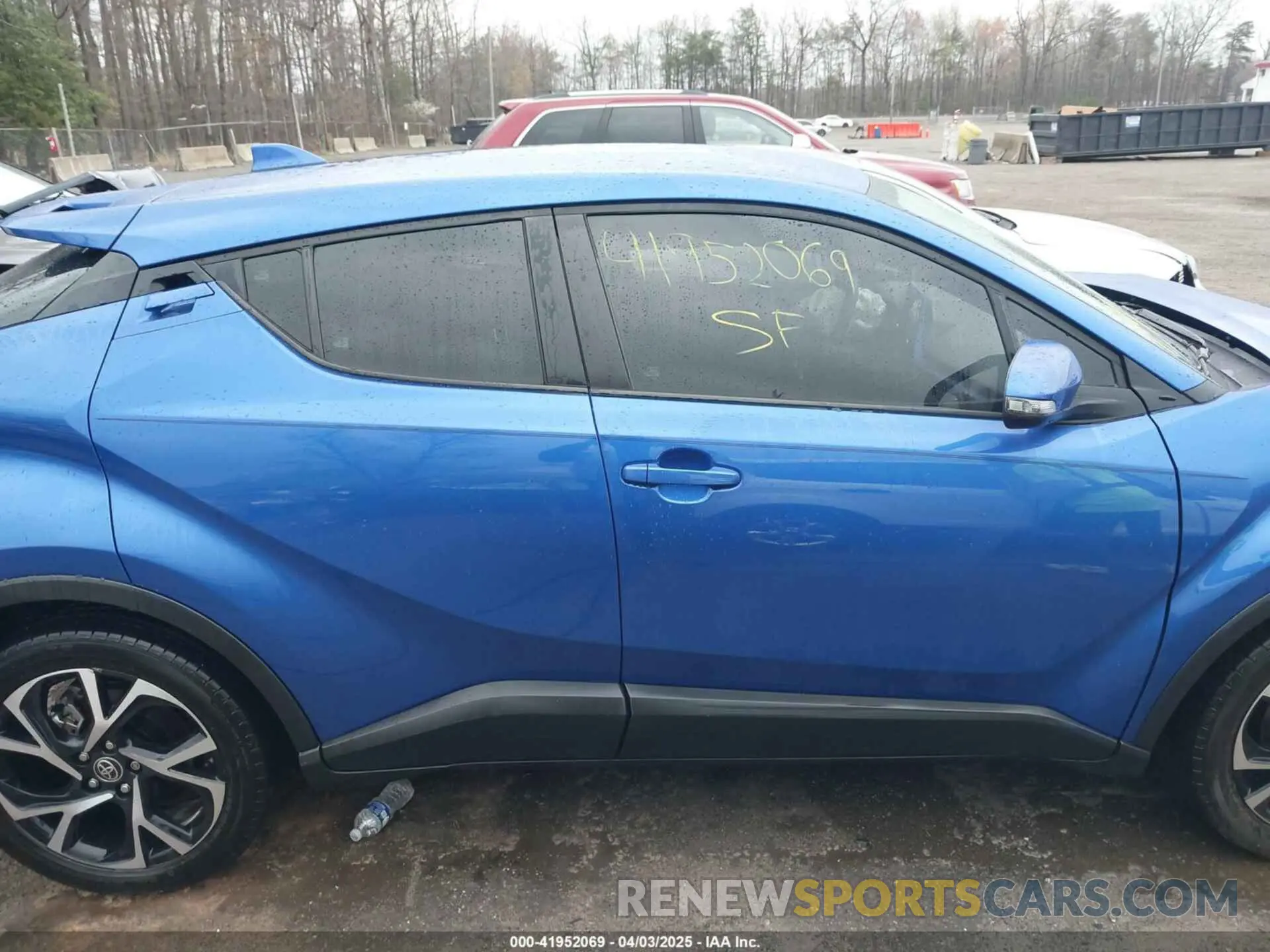 13 Photograph of a damaged car NMTKHMBX6NR143752 TOYOTA C-HR 2022