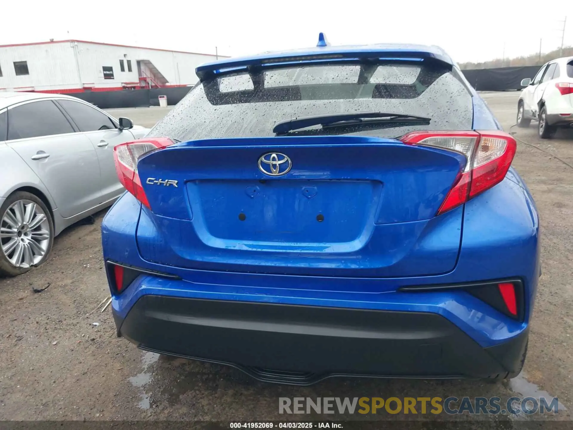 16 Photograph of a damaged car NMTKHMBX6NR143752 TOYOTA C-HR 2022