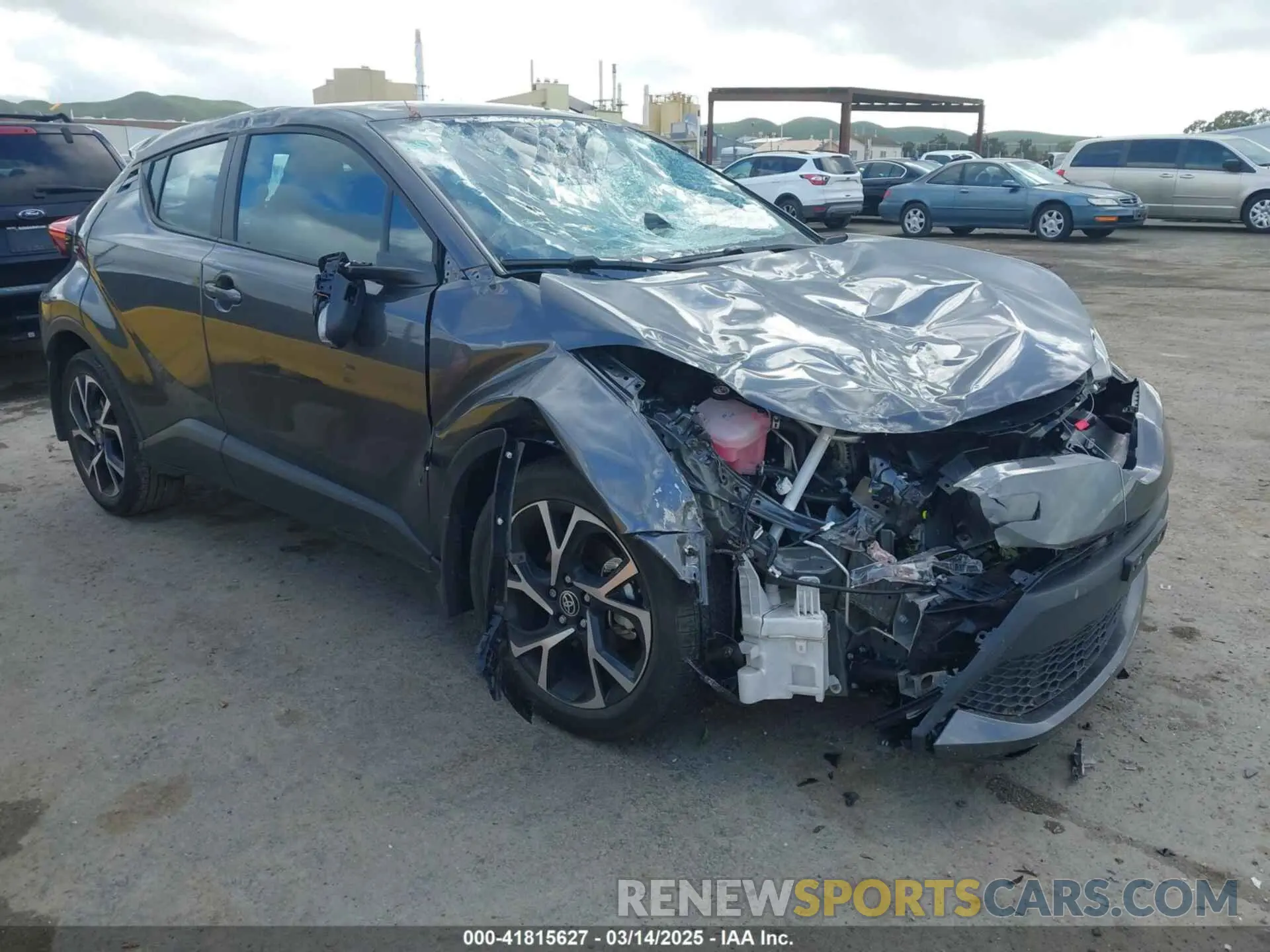 1 Photograph of a damaged car NMTKHMBX6NR147770 TOYOTA C-HR 2022