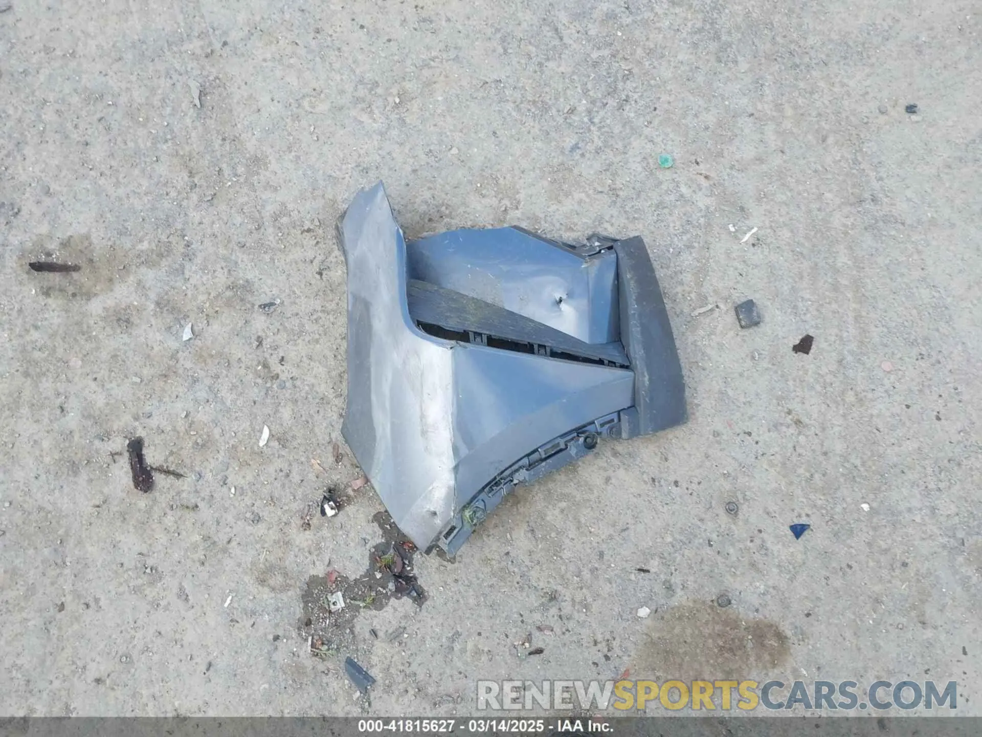 12 Photograph of a damaged car NMTKHMBX6NR147770 TOYOTA C-HR 2022