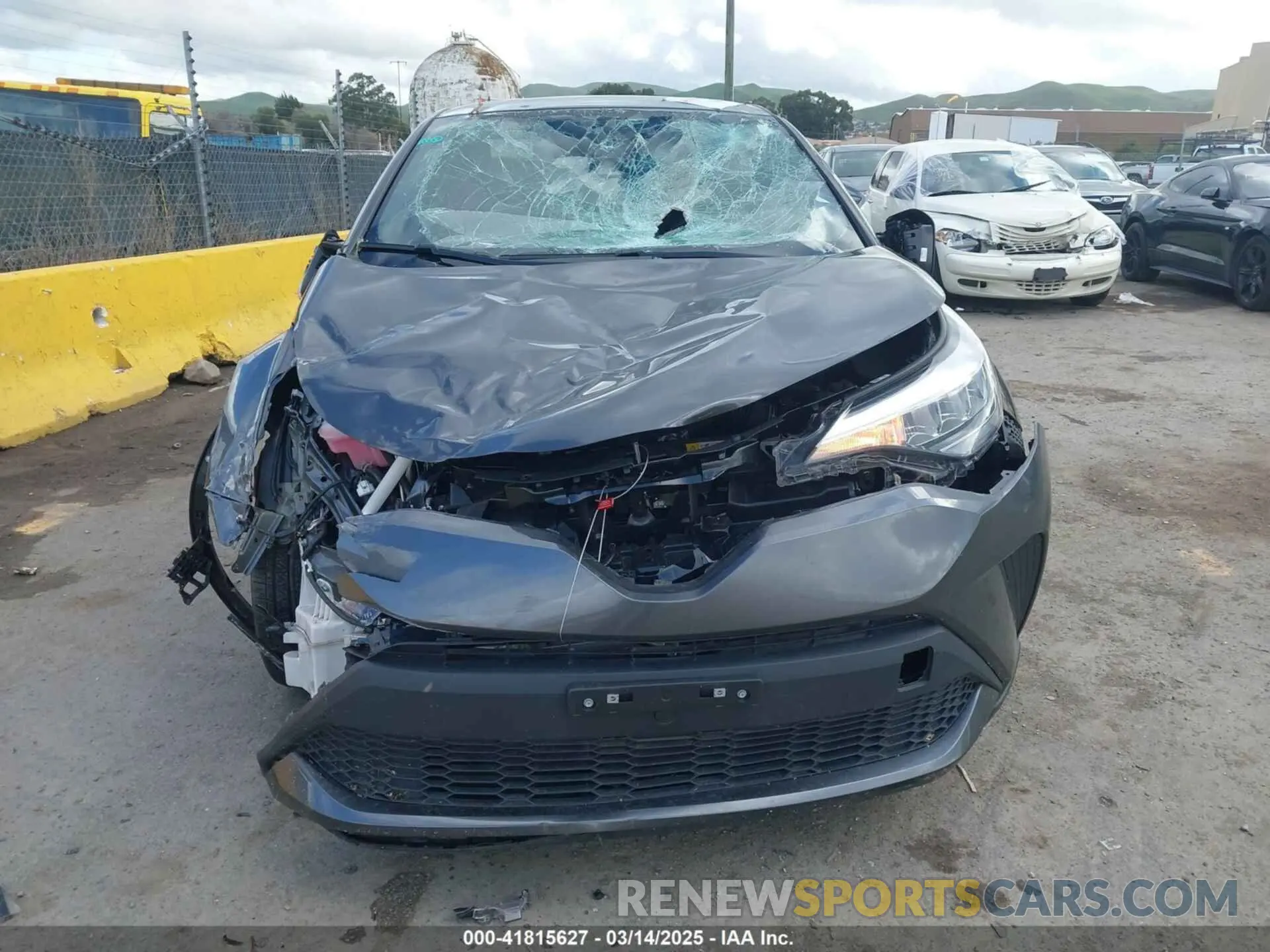 13 Photograph of a damaged car NMTKHMBX6NR147770 TOYOTA C-HR 2022