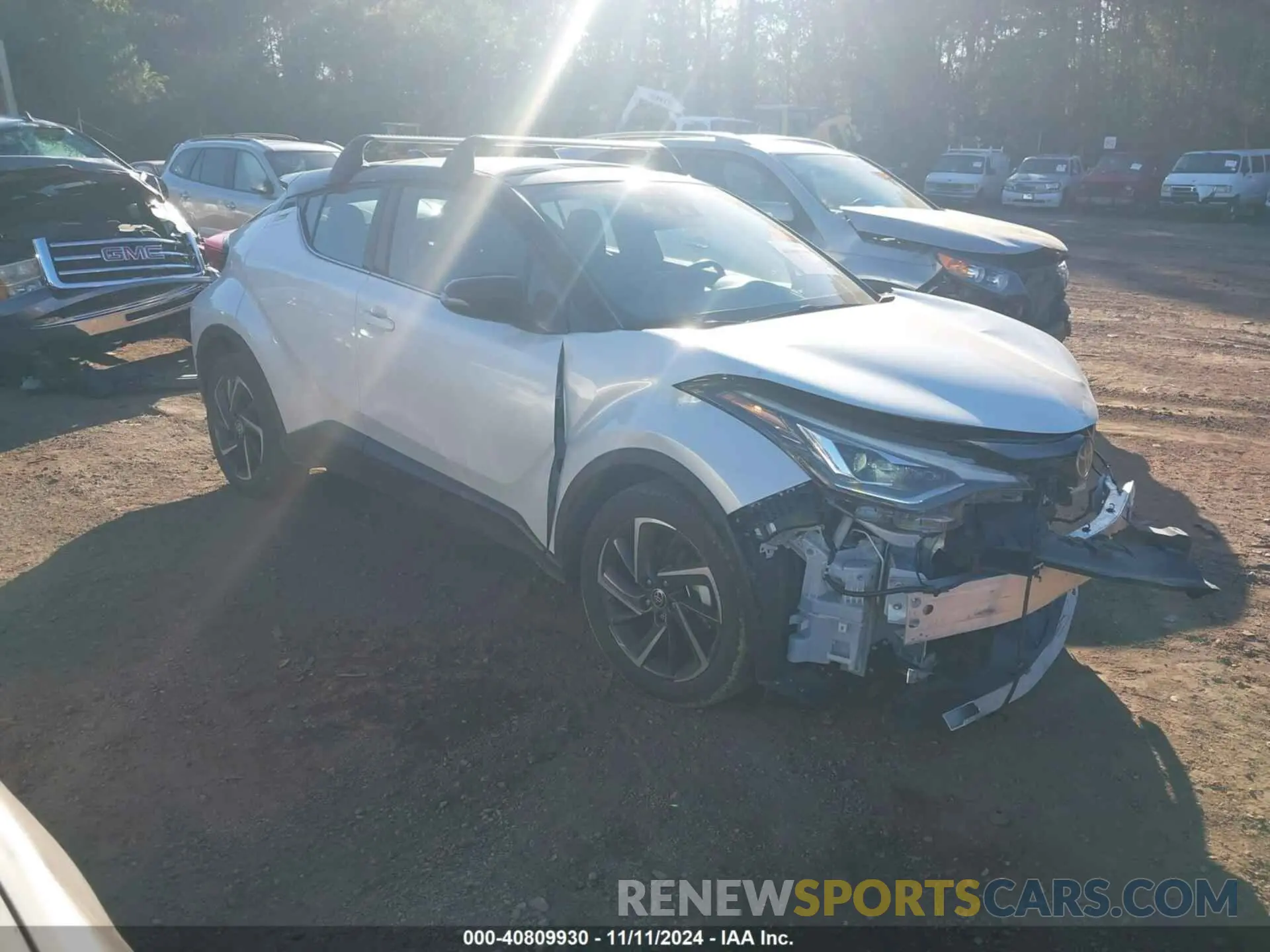 1 Photograph of a damaged car NMTKHMBX7NR146336 TOYOTA C-HR 2022