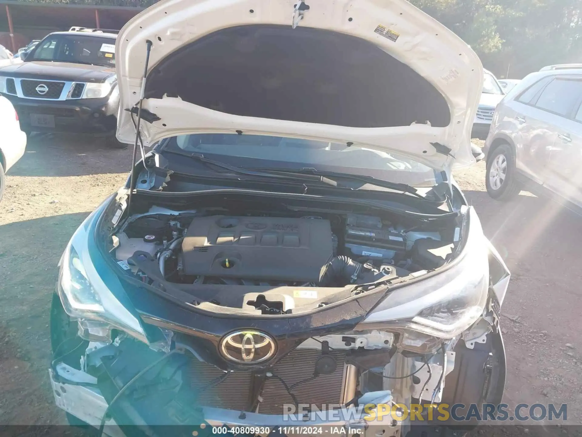 10 Photograph of a damaged car NMTKHMBX7NR146336 TOYOTA C-HR 2022