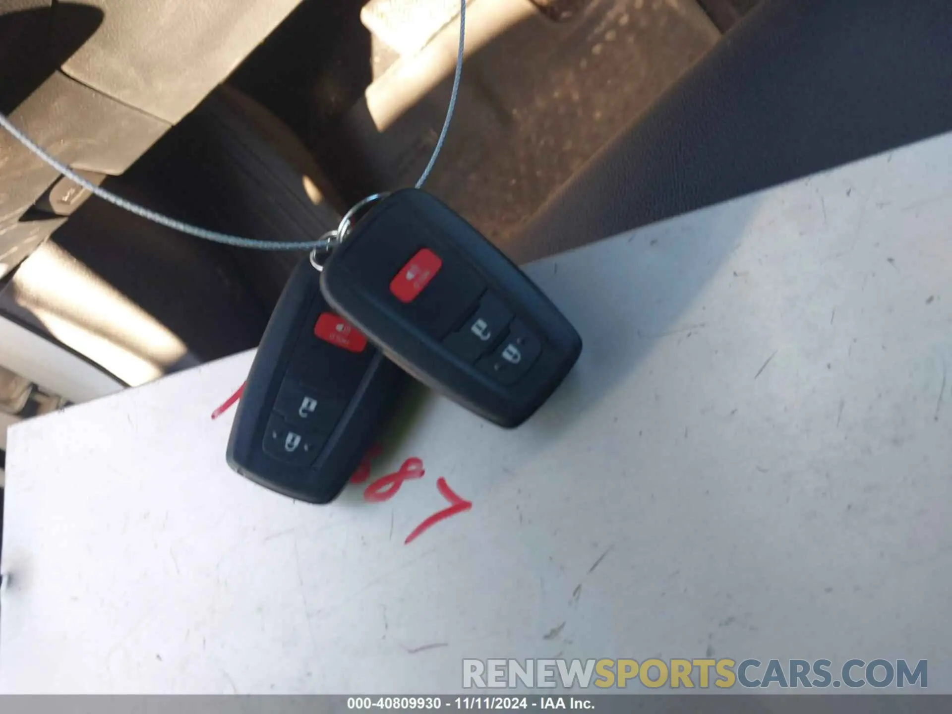 11 Photograph of a damaged car NMTKHMBX7NR146336 TOYOTA C-HR 2022