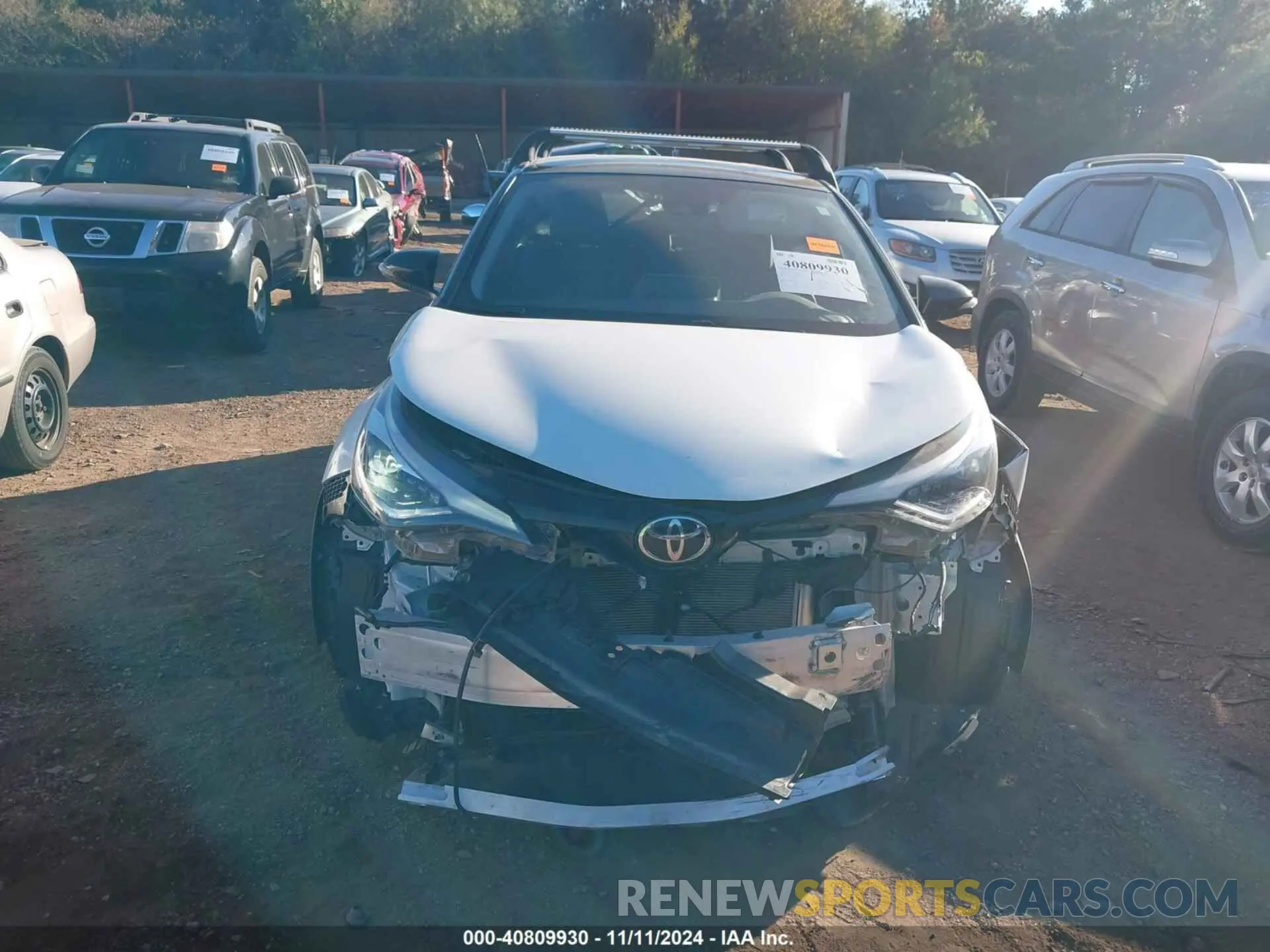 12 Photograph of a damaged car NMTKHMBX7NR146336 TOYOTA C-HR 2022